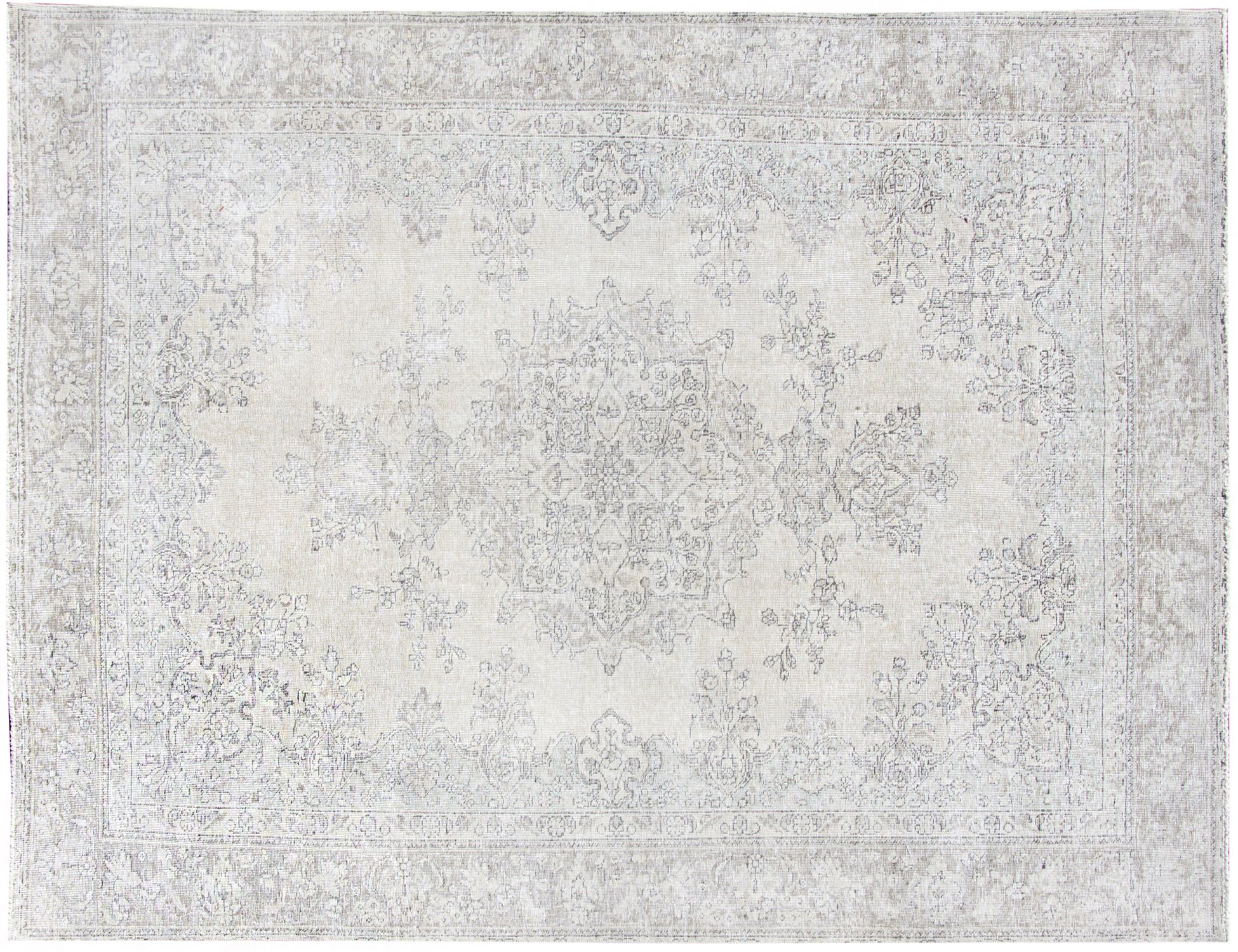 Persian Vintage    <br/>285 x 194 cm