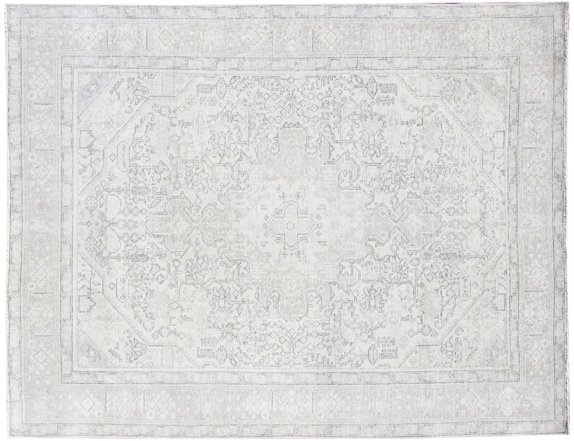 Persian Vintage    <br/>277 x 193 cm