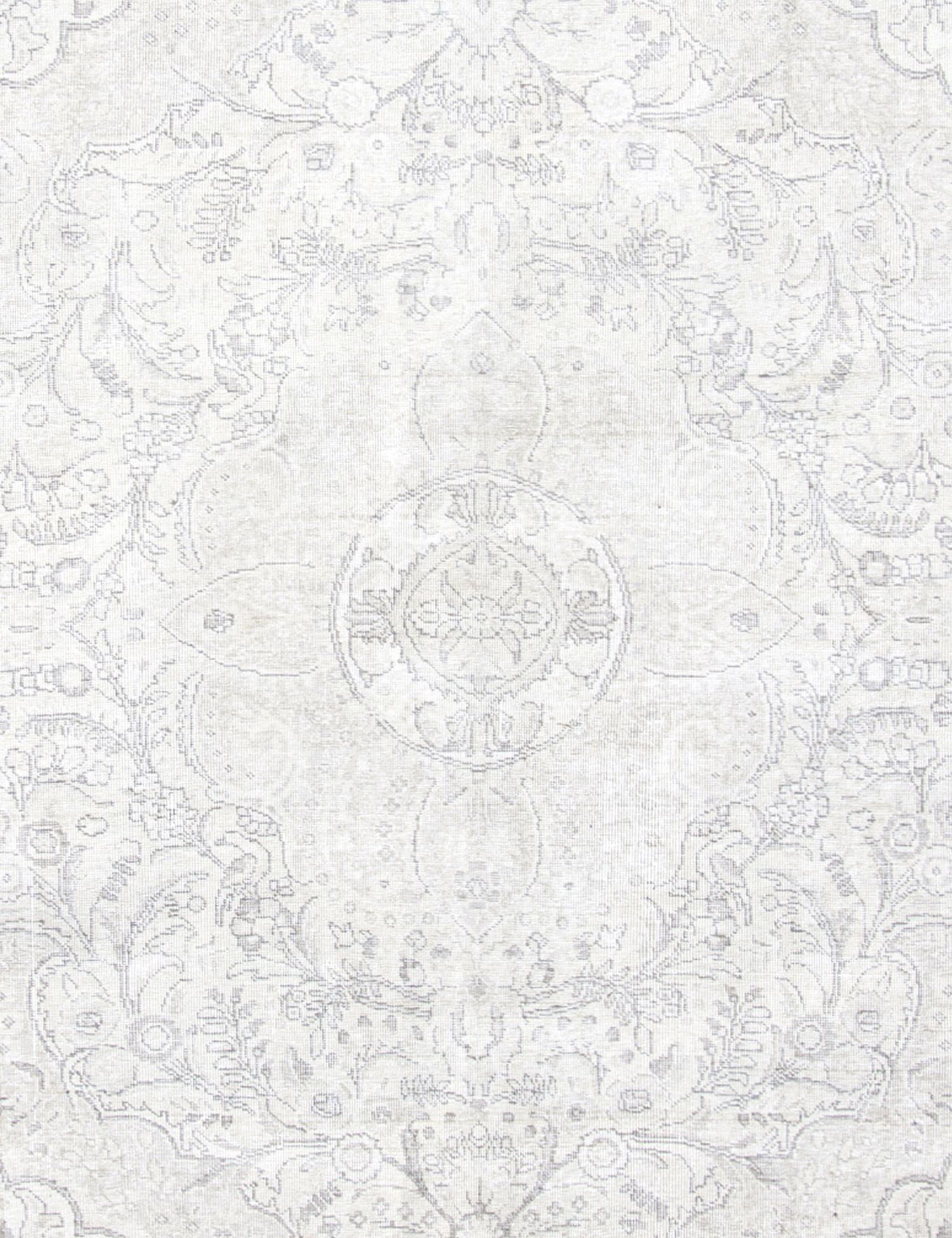 Persian Vintage    <br/>240 x 195 cm