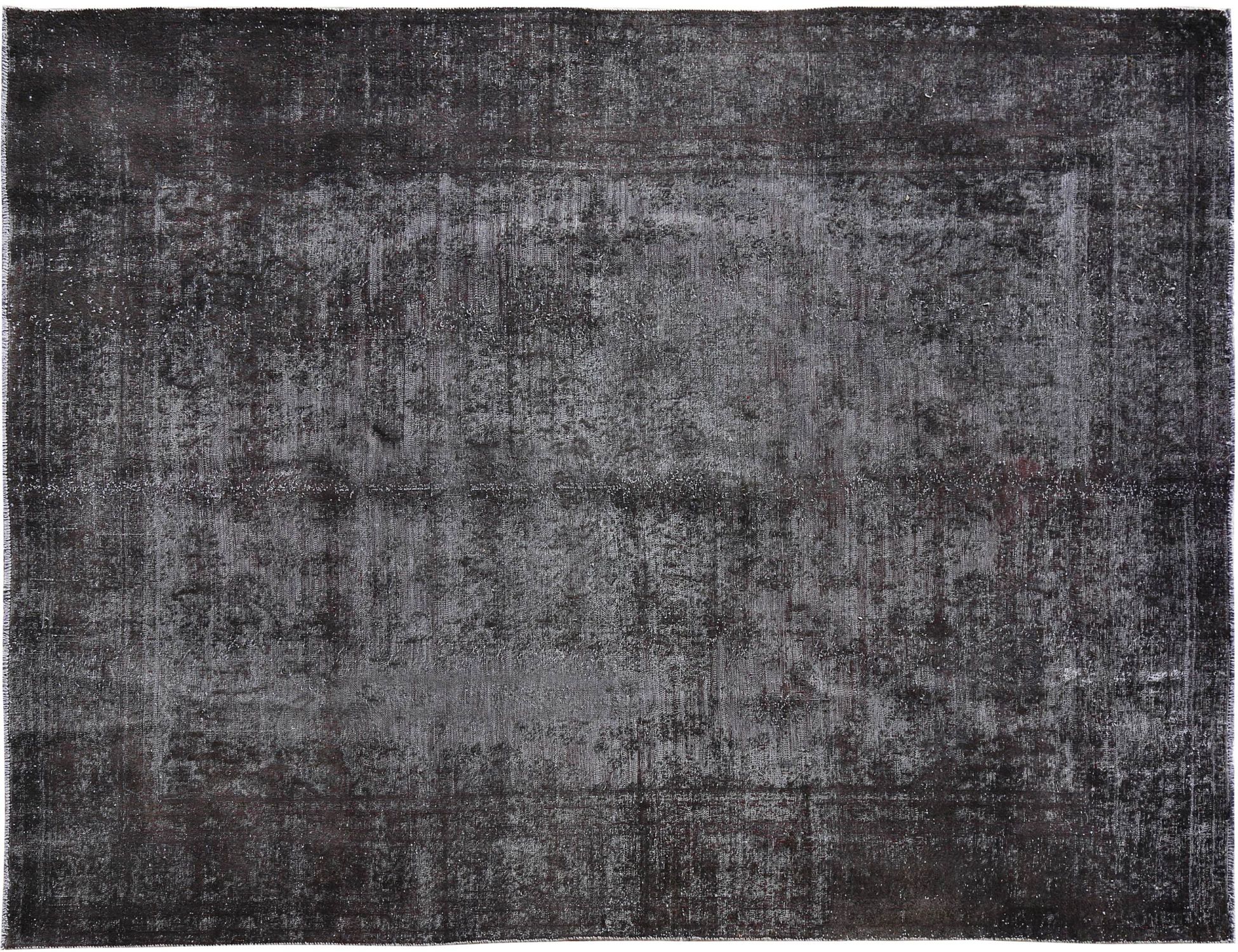 Vintage    <br/>368 x 289 cm