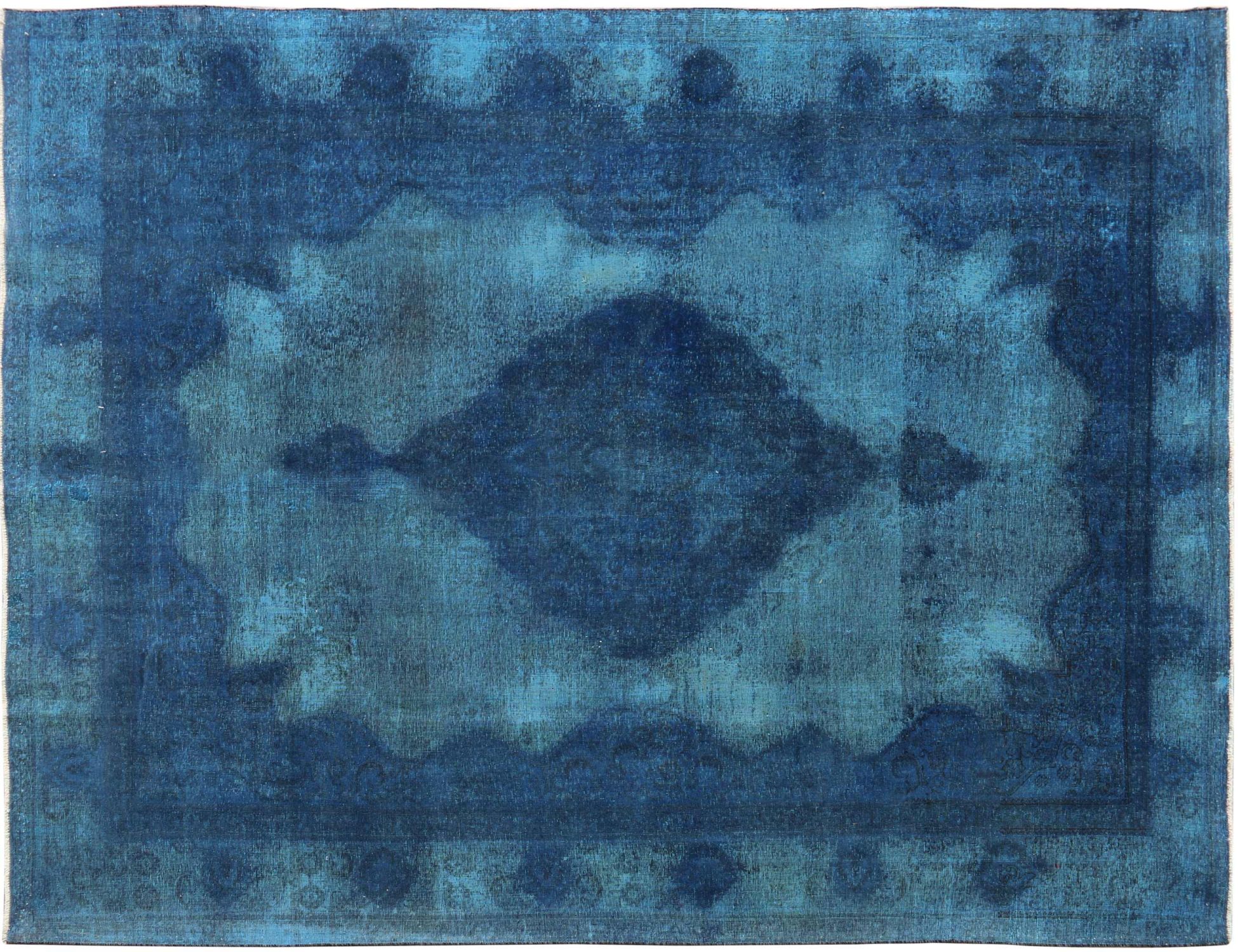 Vintage    <br/>377 x 305 cm