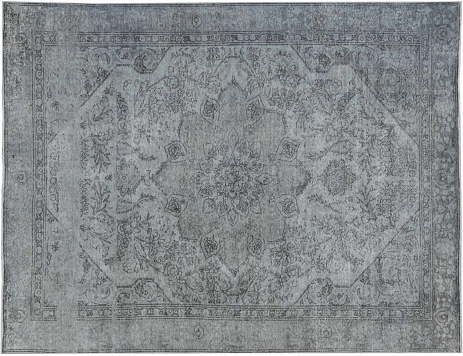 Vintage    <br/>372 x 289 cm