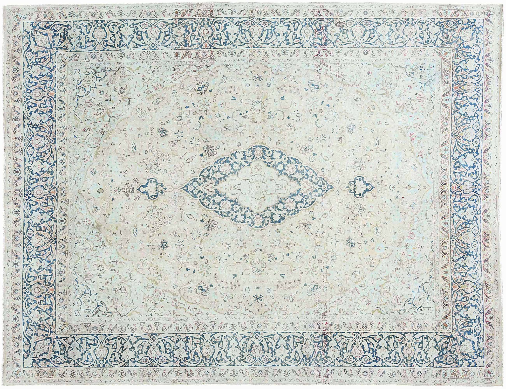 Vintage    <br/>391 x 302 cm