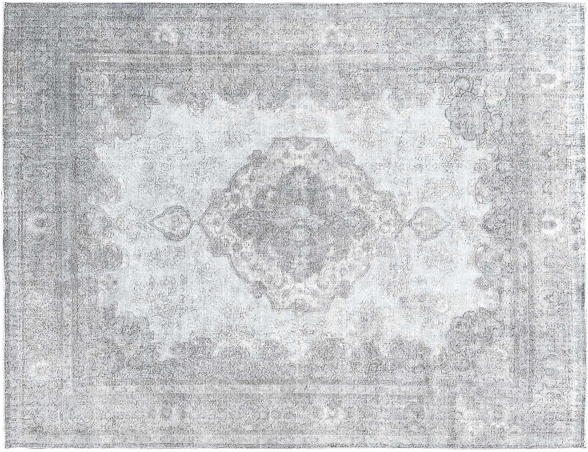 Vintage    <br/>431 x 338 cm