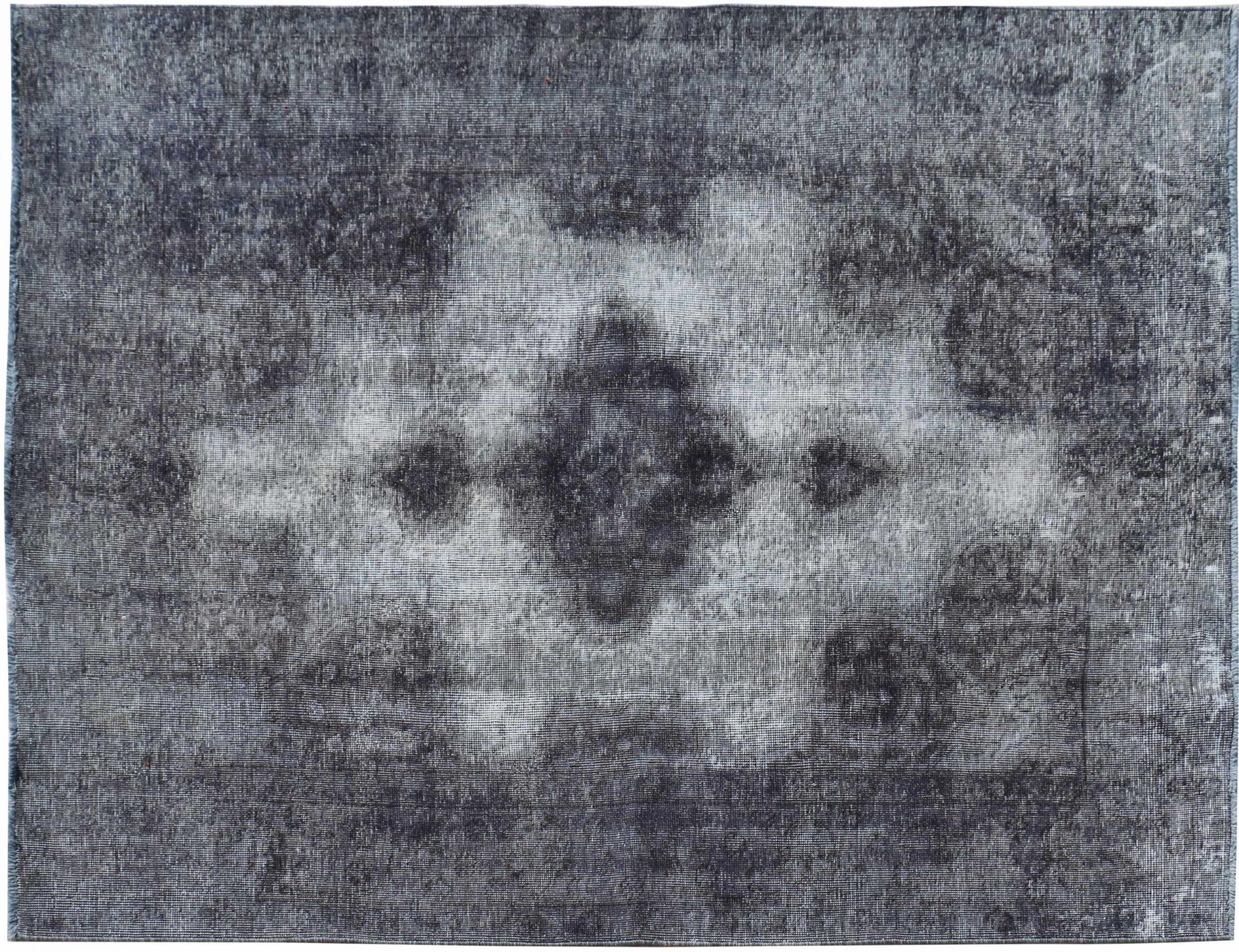 Persian Vintage    <br/>280 x 193 cm