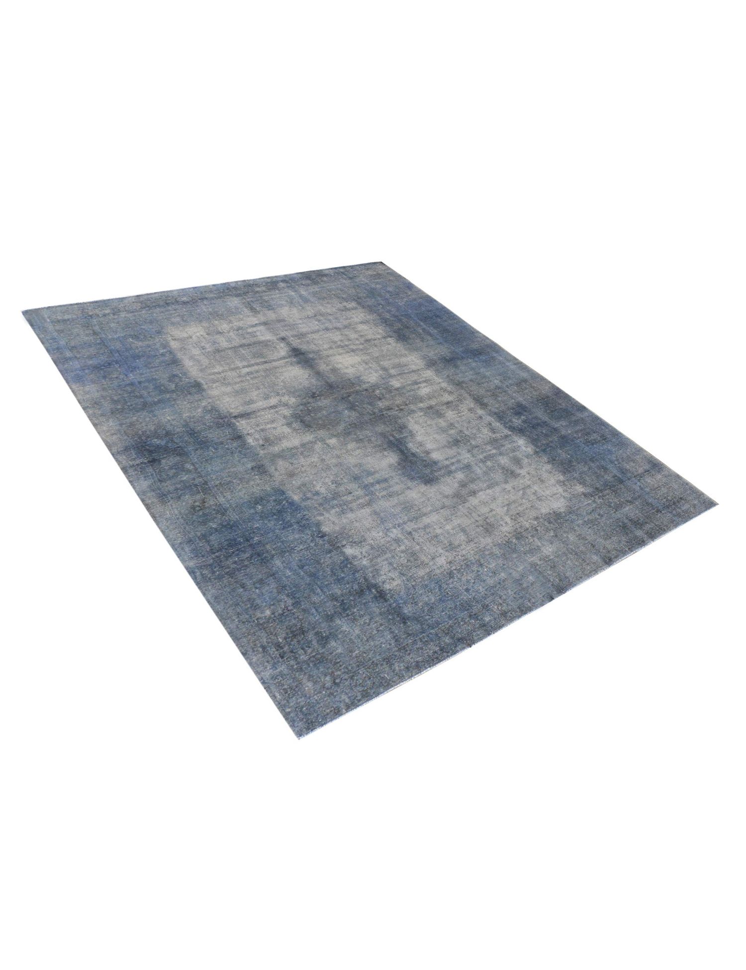 Persian Vintage    <br/>550 x 339 cm