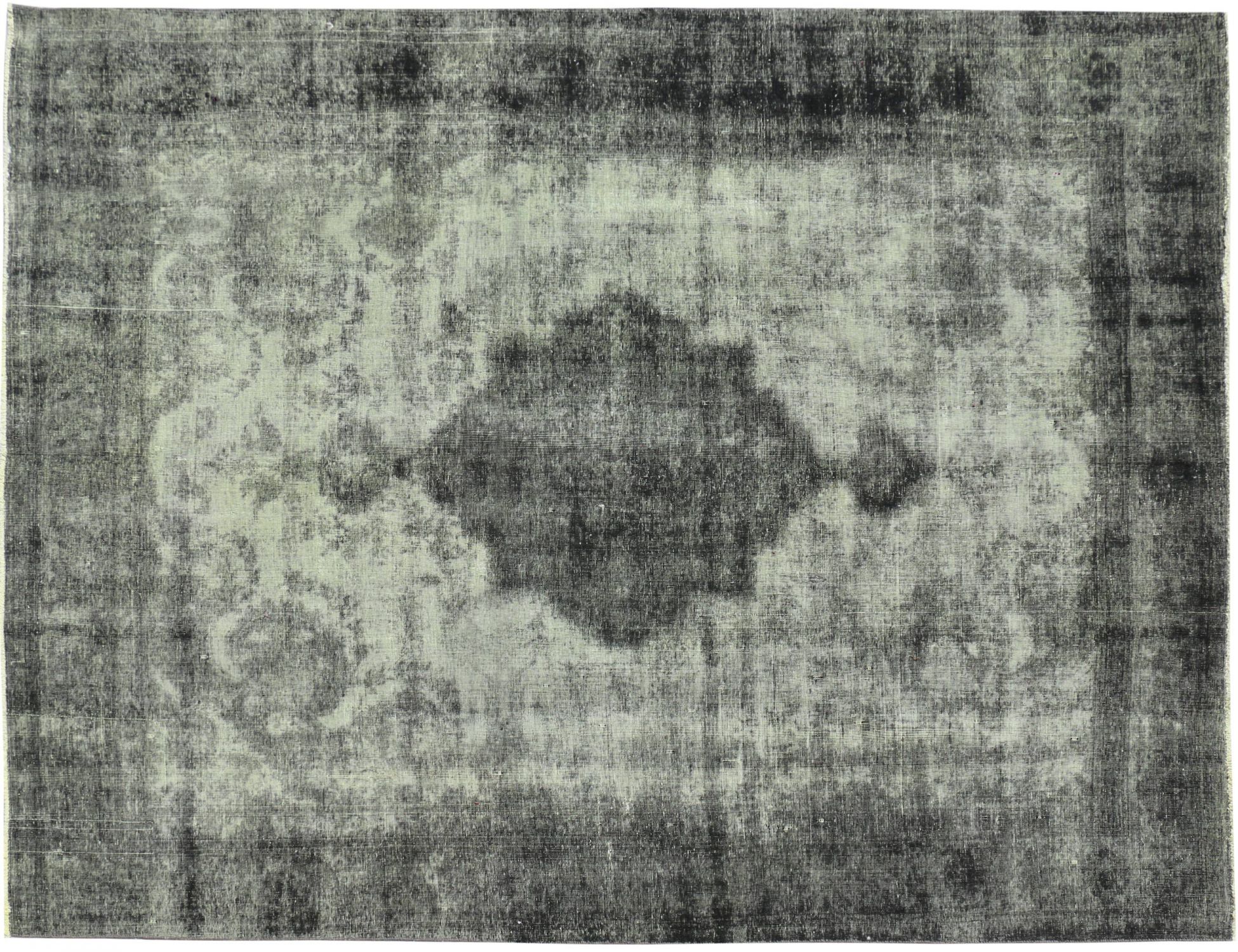 Vintage    <br/>378 x 279 cm