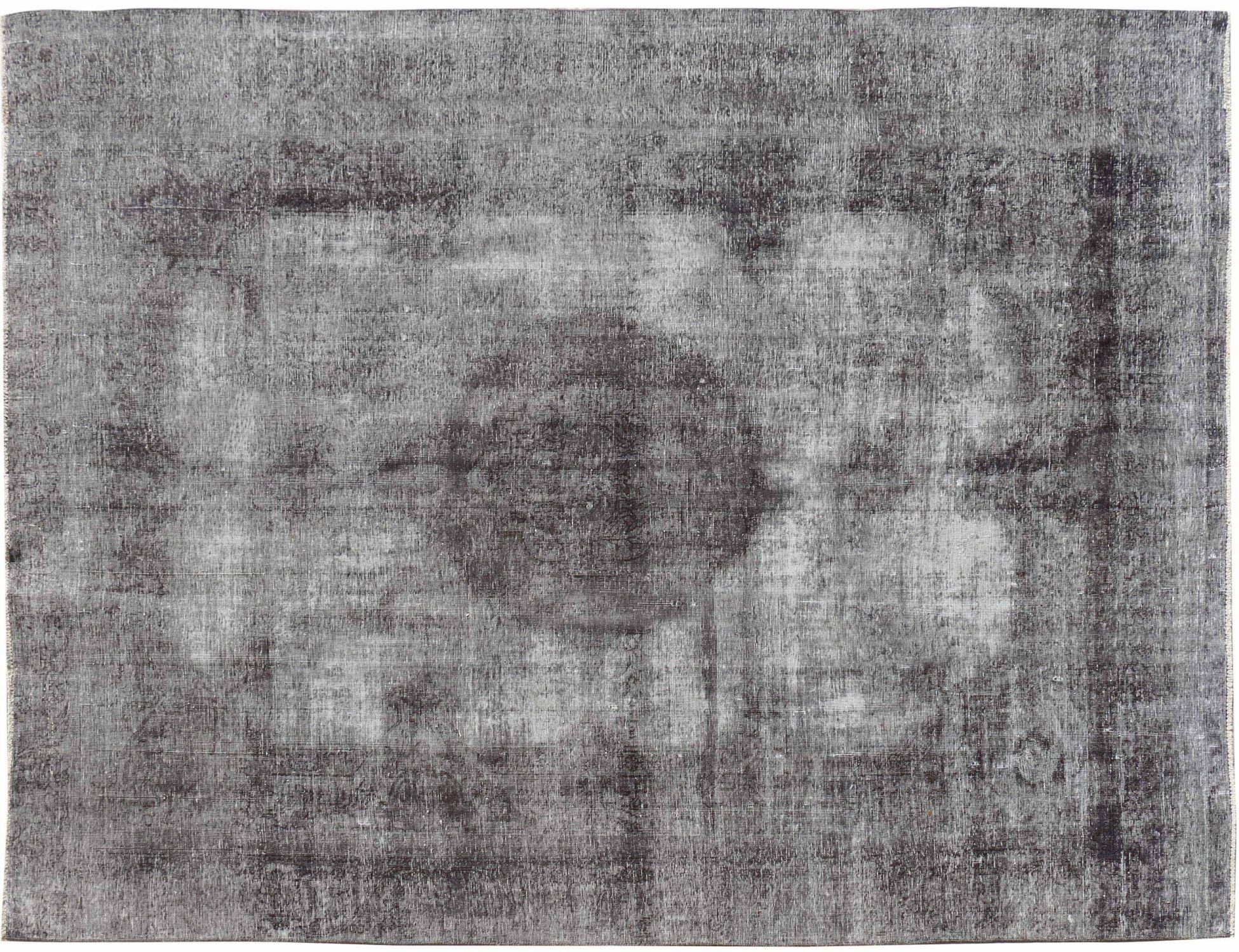 Vintage    <br/>362 x 270 cm