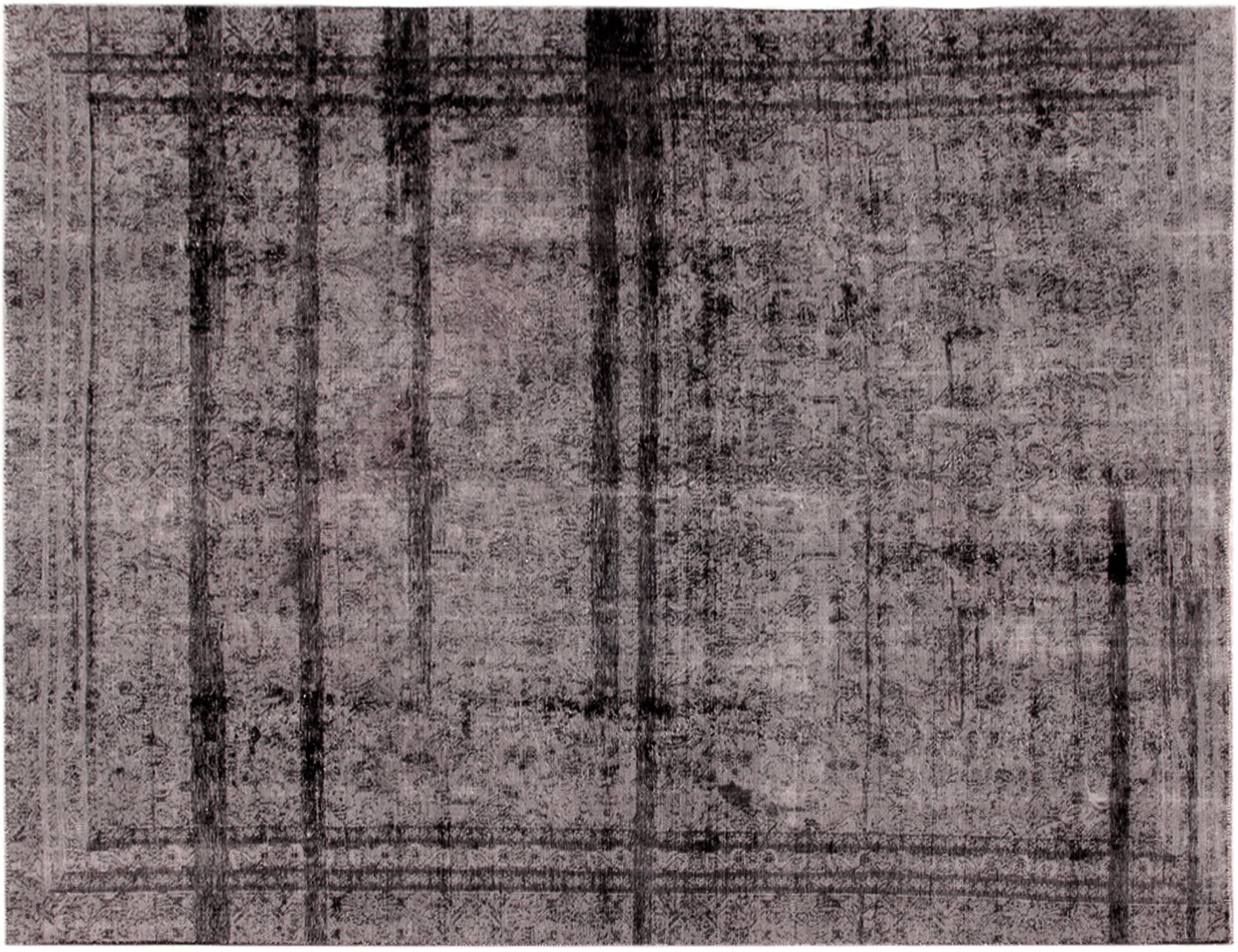 Persian Vintage    <br/>318 x 238 cm