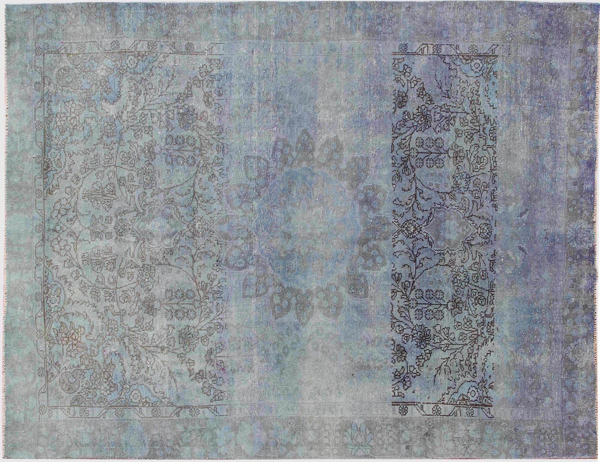 Persian Vintage    <br/>275 x 185 cm