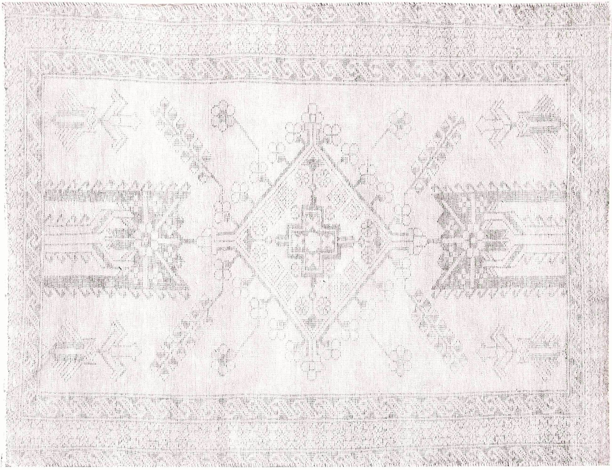 Persian Vintage    <br/>180 x 114 cm