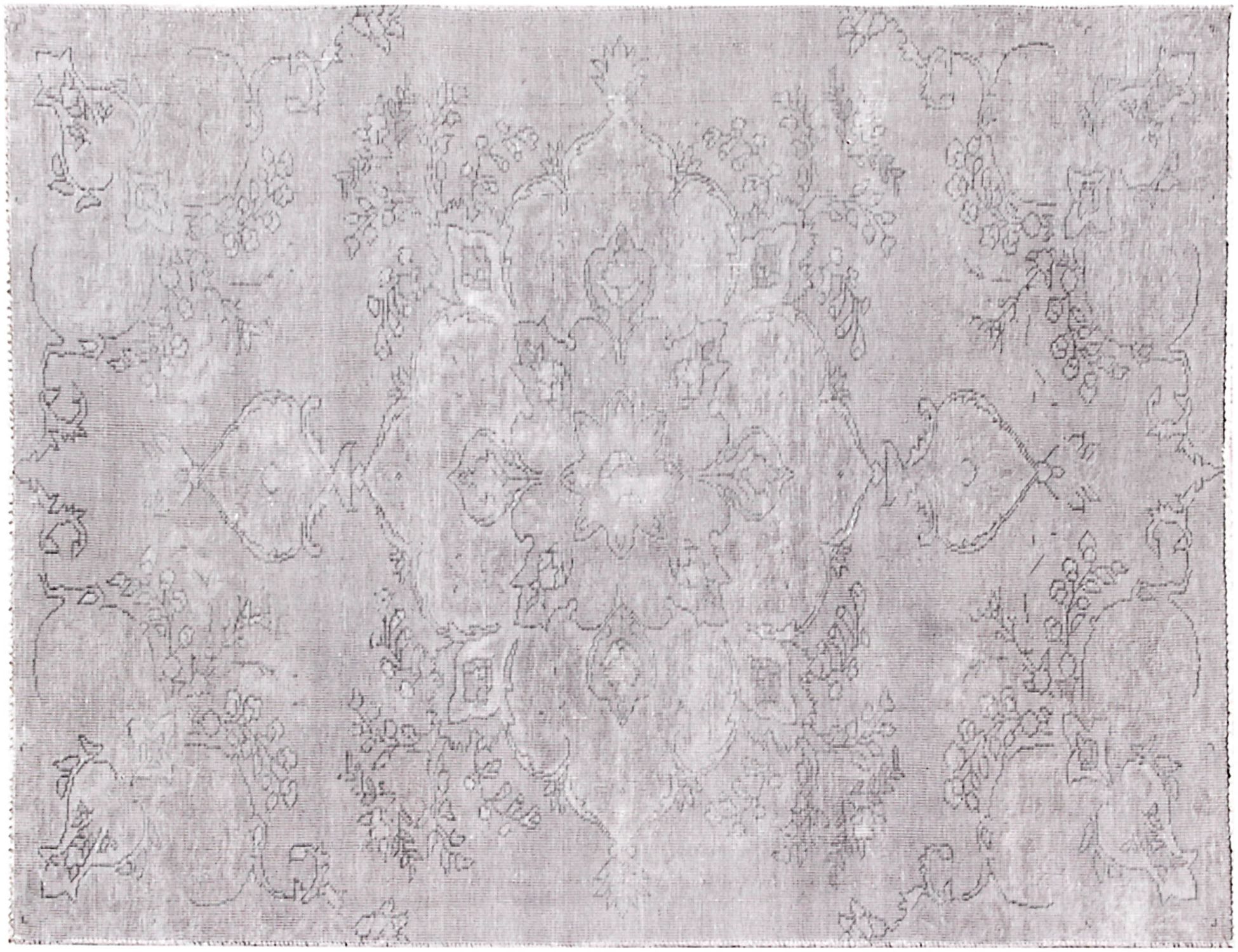 Persian Vintage    <br/>222 x 122 cm