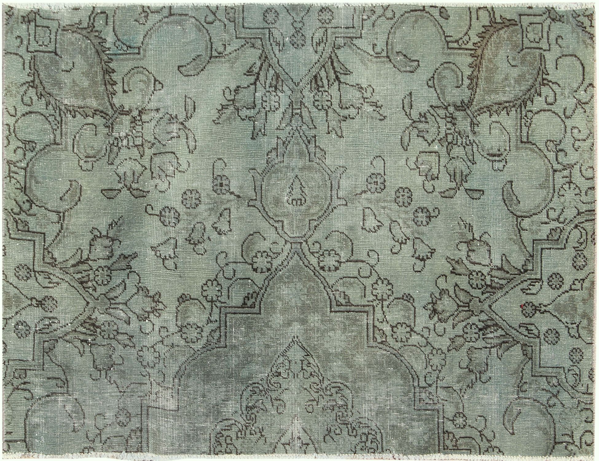 Persian vintage carpet  <br/>110 x 174 cm