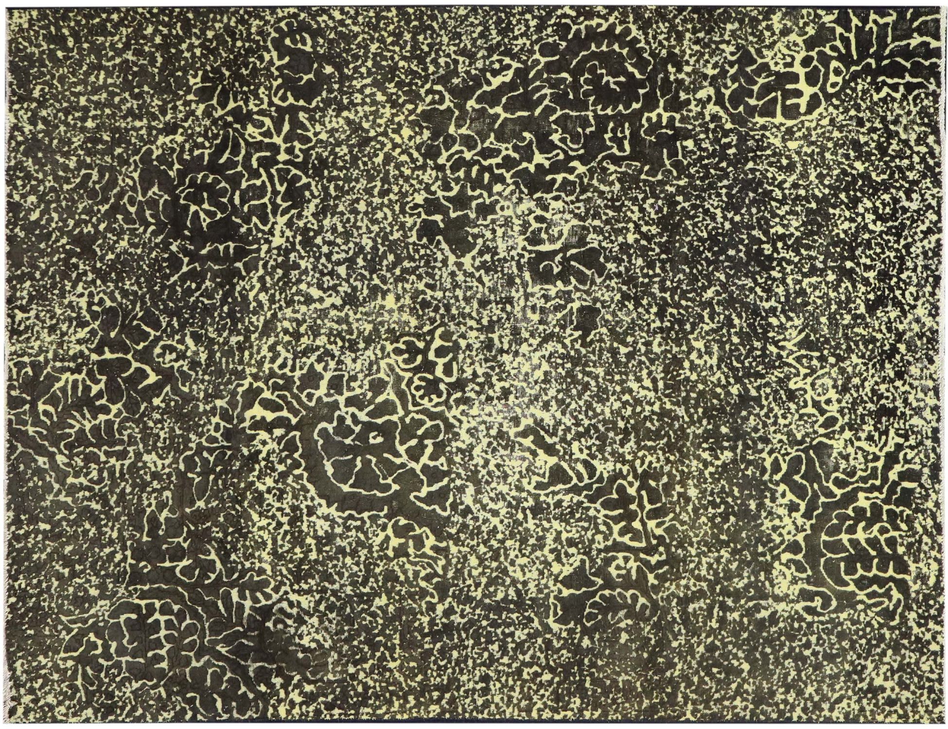 Persian Vintage    <br/>270 x 195 cm