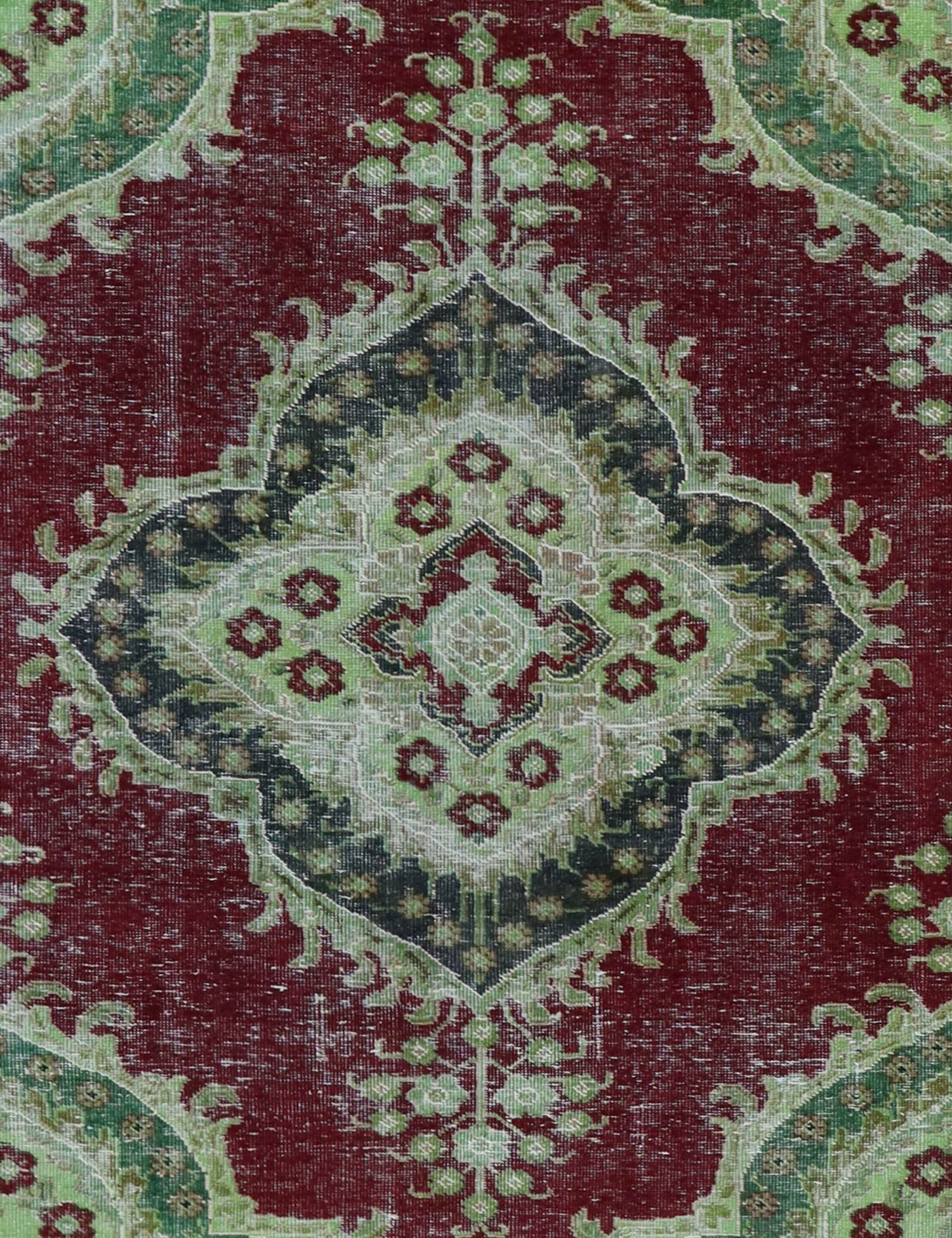 Persian Vintage    <br/>285 x 180 cm