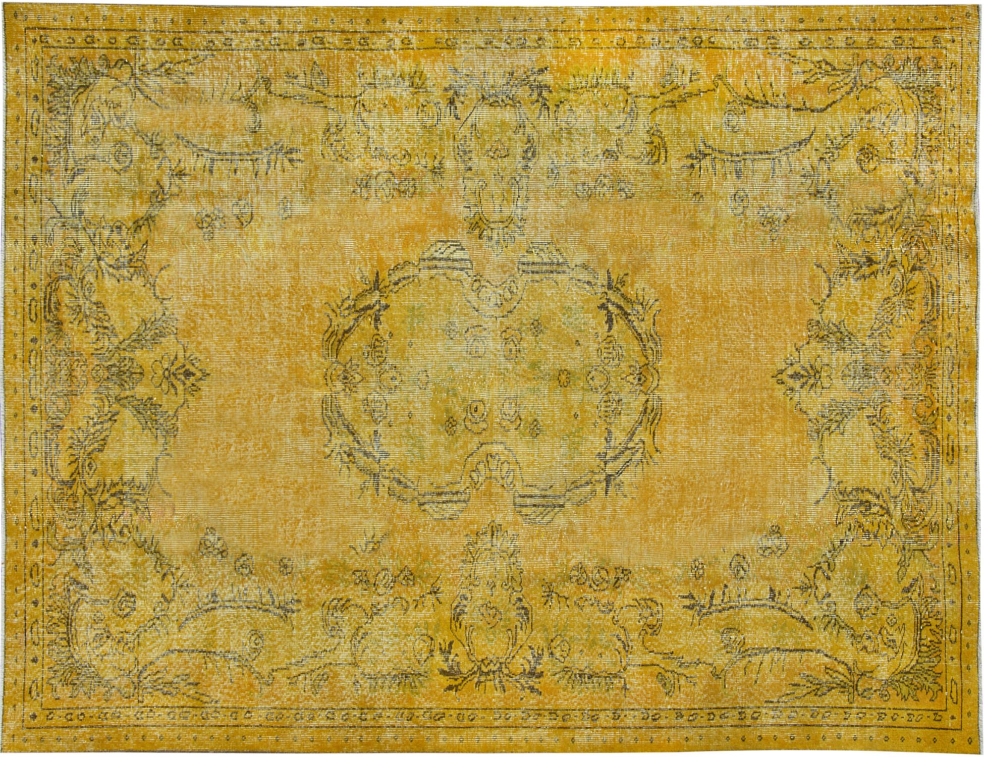 Persian Vintage    <br/>298 x 190 cm