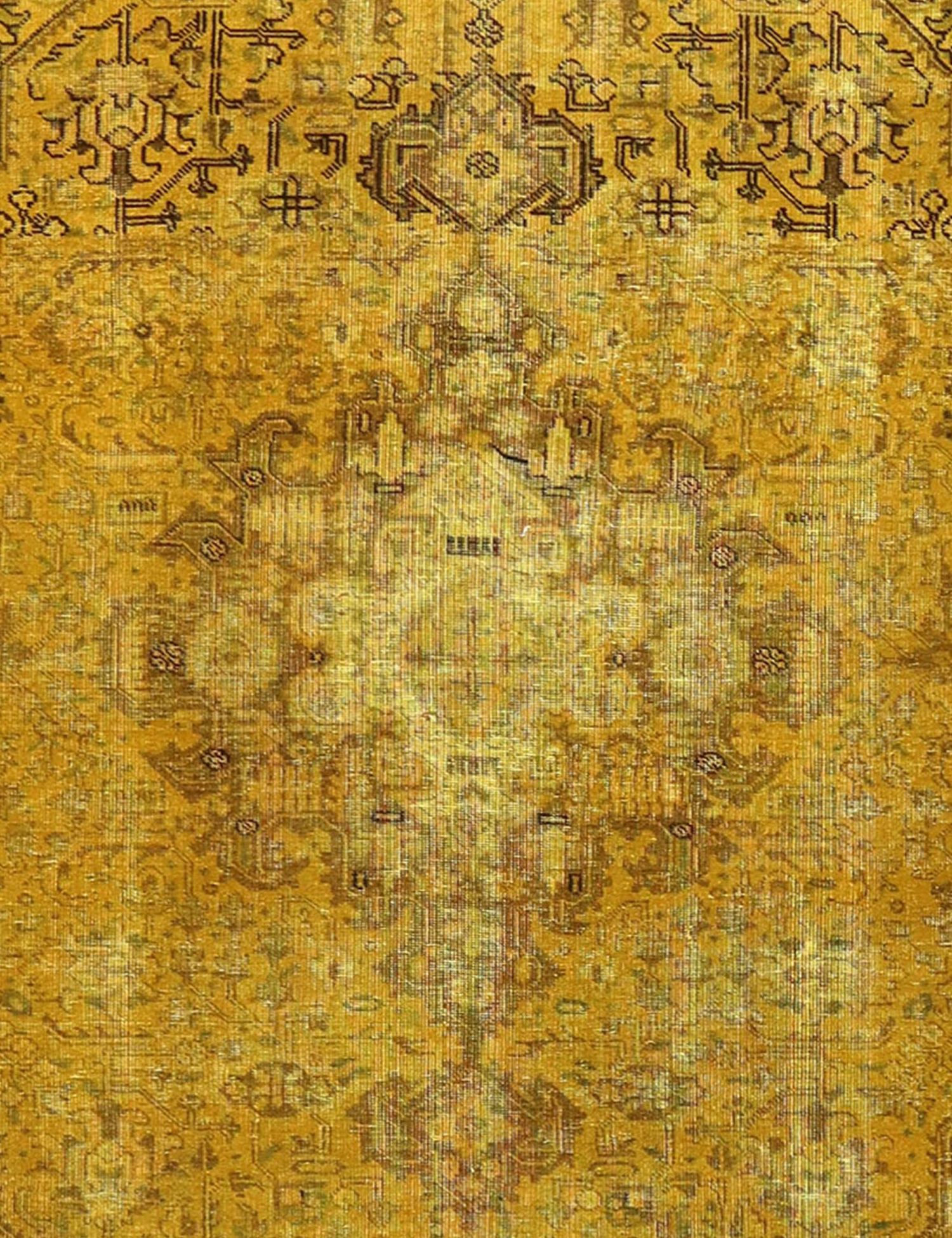 Persian Vintage    <br/>275 x 185 cm