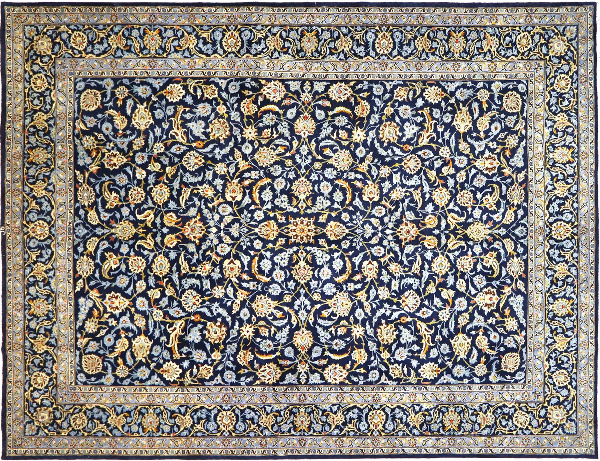 Persian Rug  <br/>397 x 292 cm