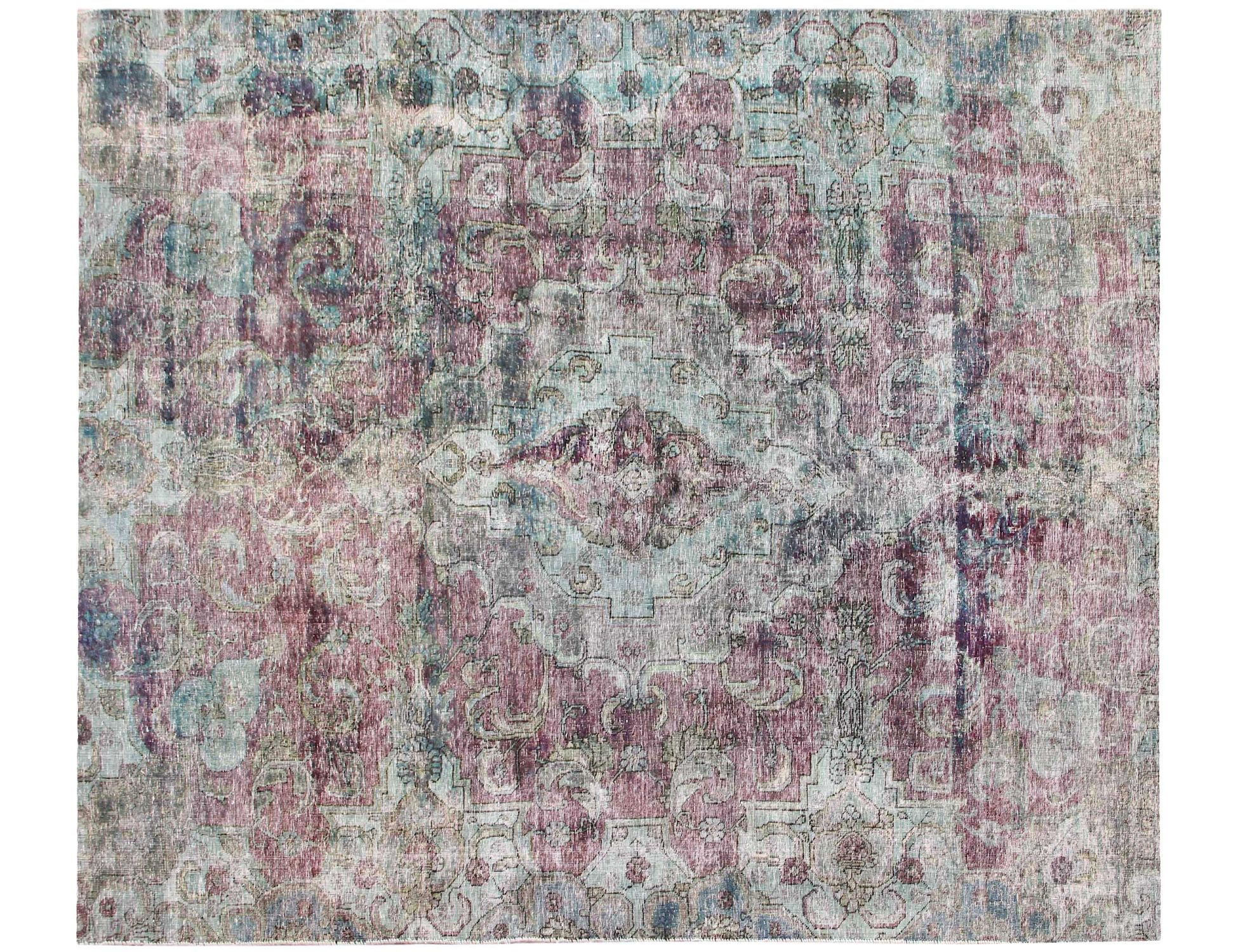 Persian Vintage    <br/>250 x 195 cm