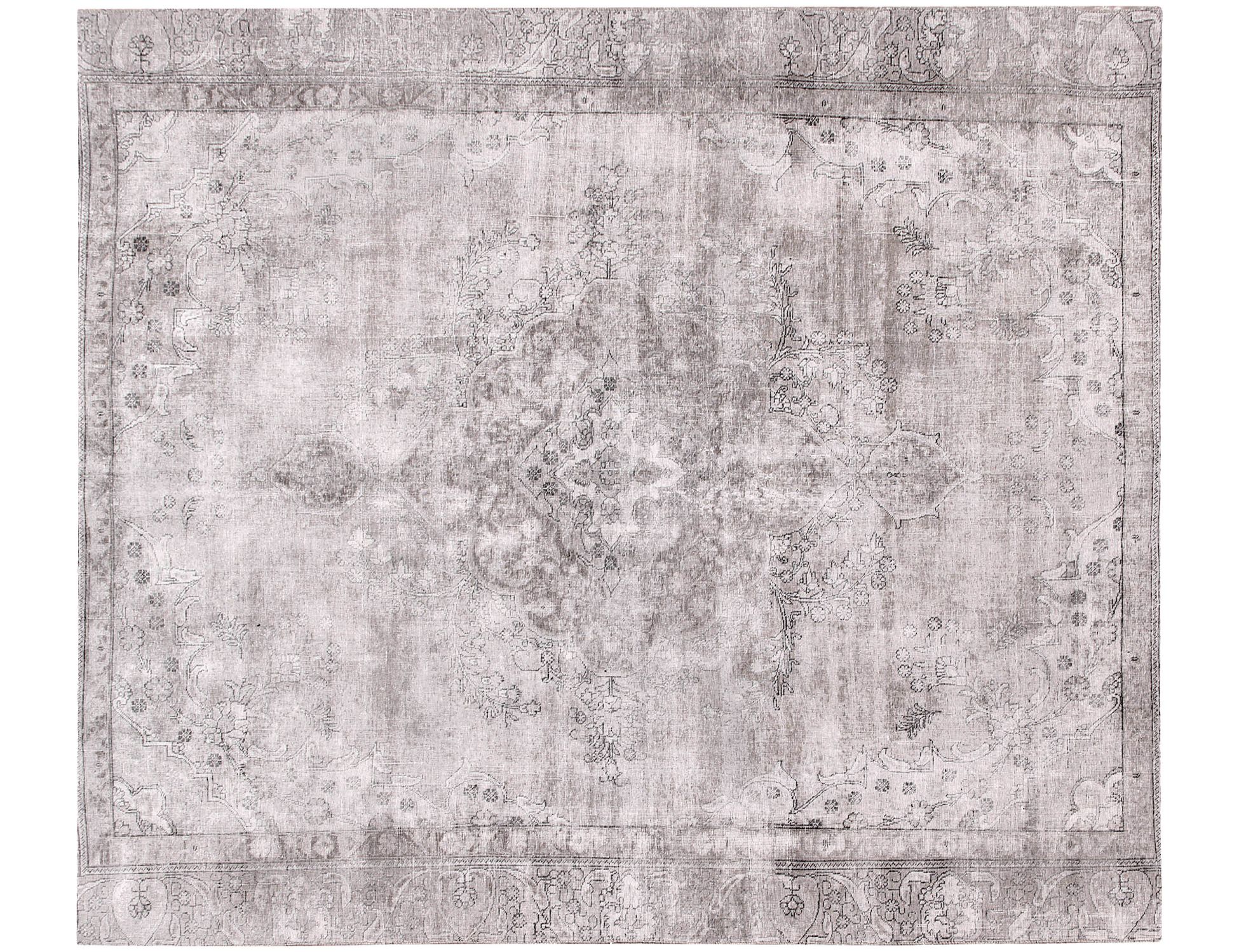 Persian Vintage    <br/>300 x 267 cm