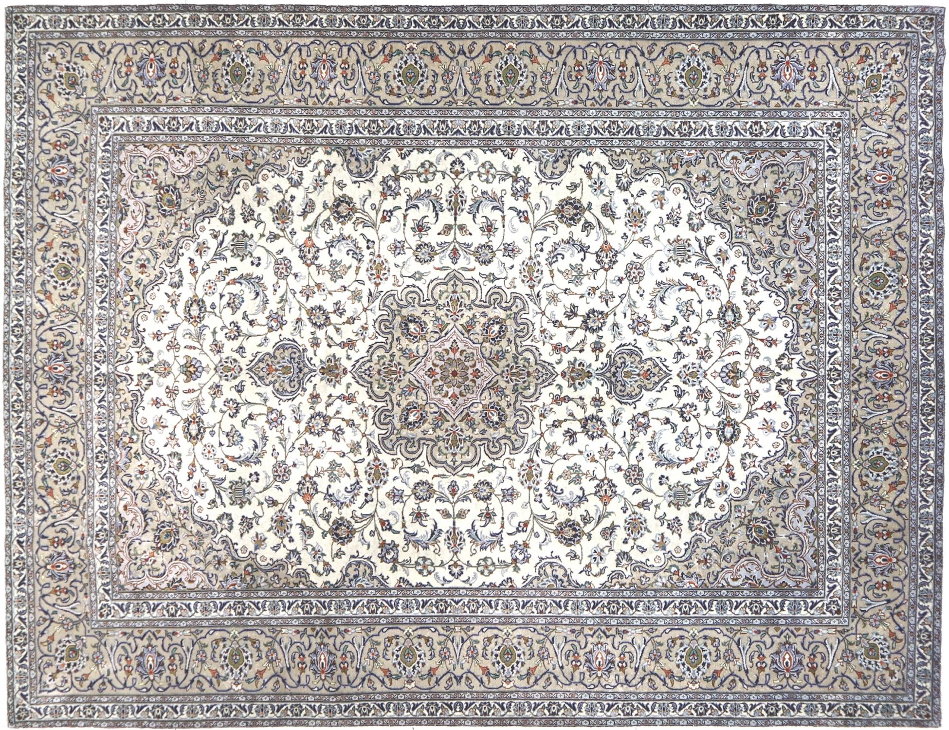Ardakan Patina  <br/>389 x 279 cm