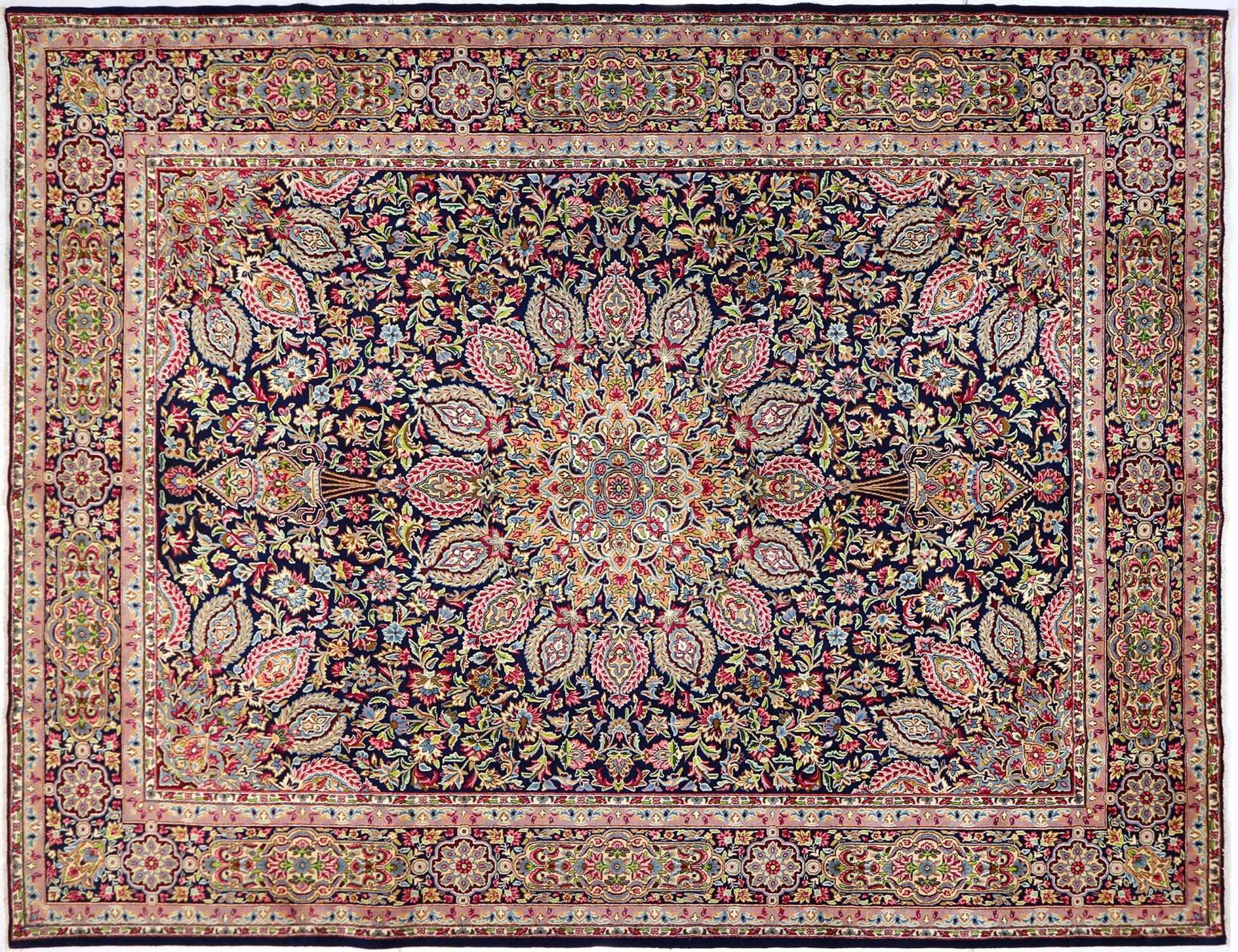 Kerman  <br/>388 x 297 cm