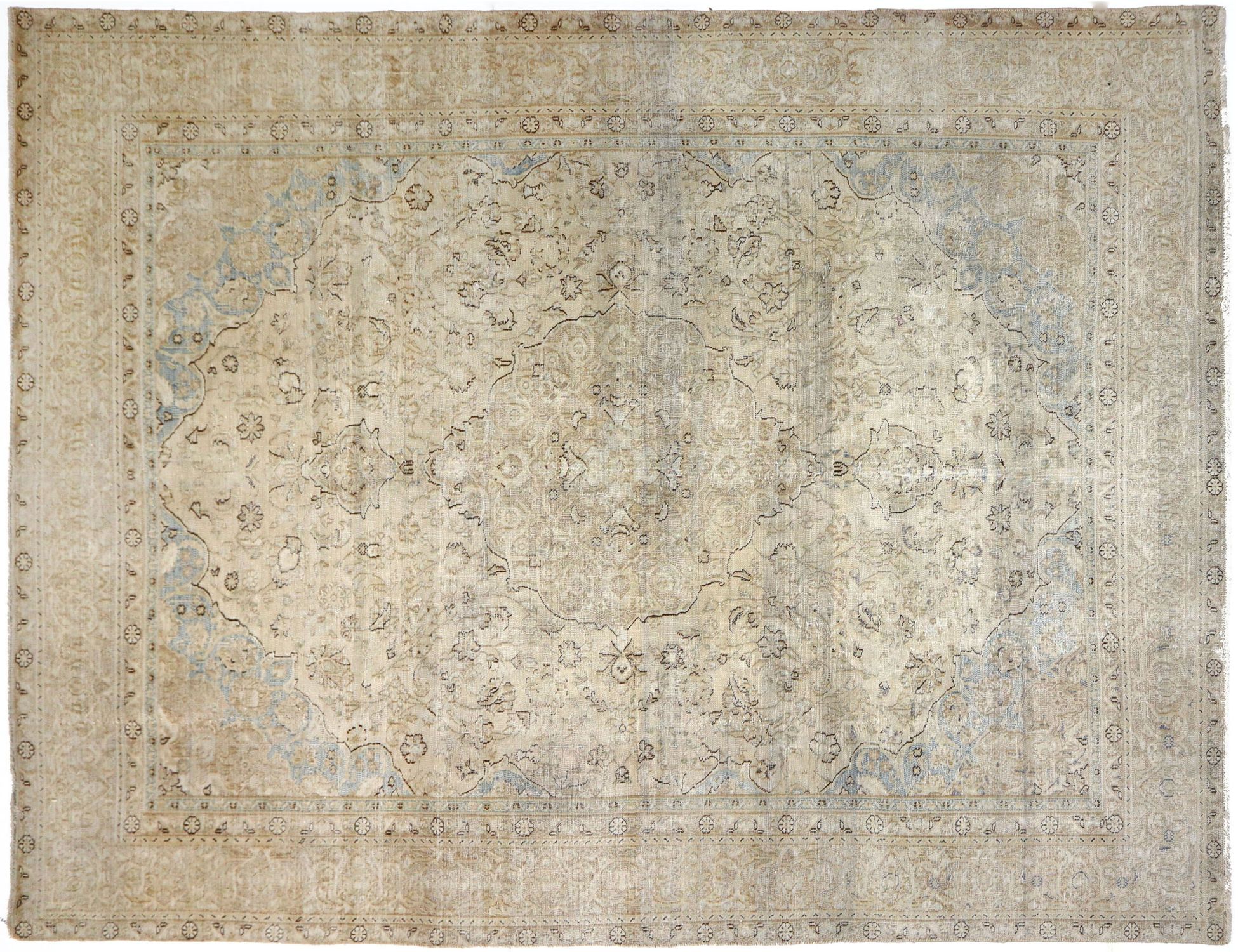 Persian Vintage    <br/>368 x 289 cm