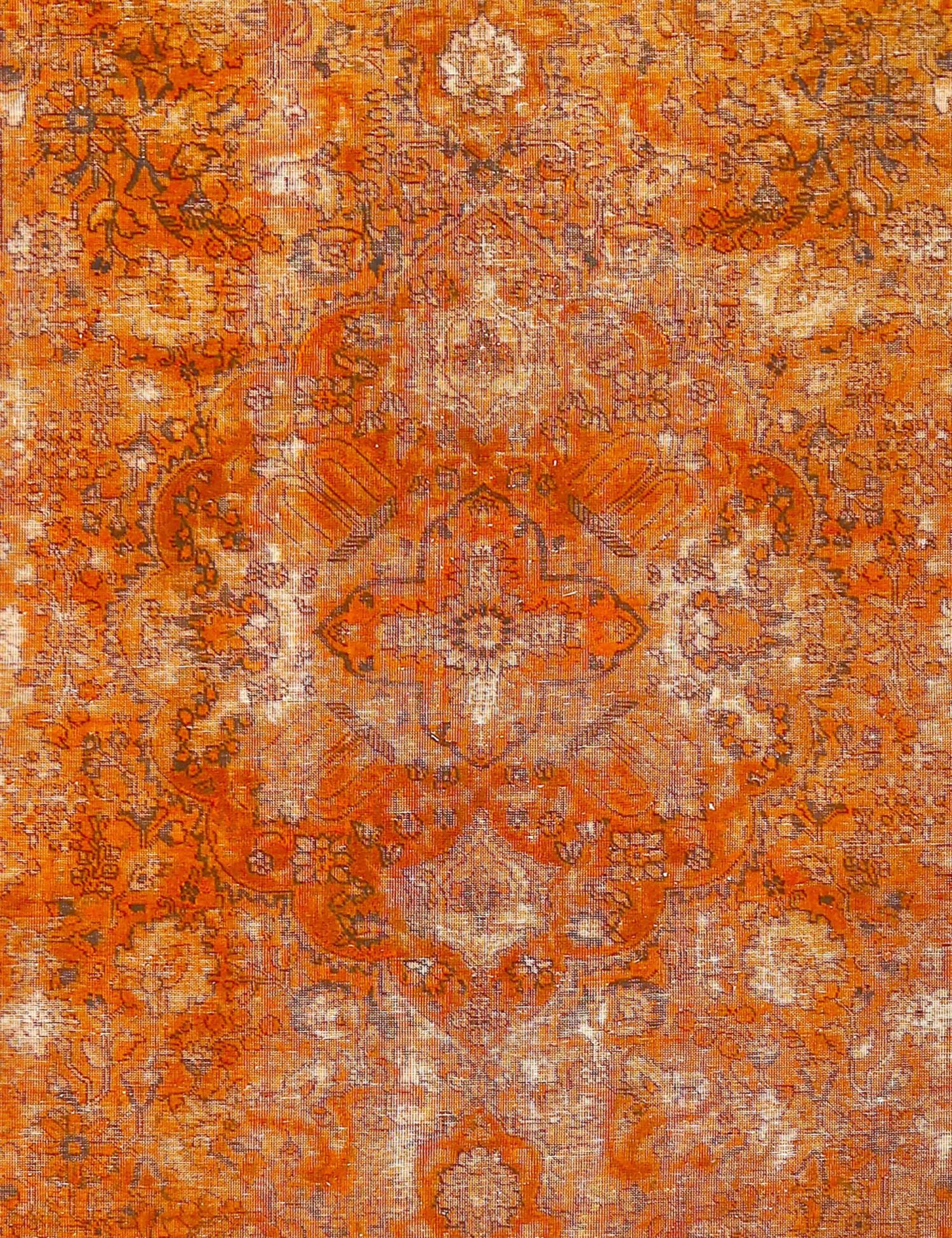 Persian Vintage    <br/>320 x 227 cm