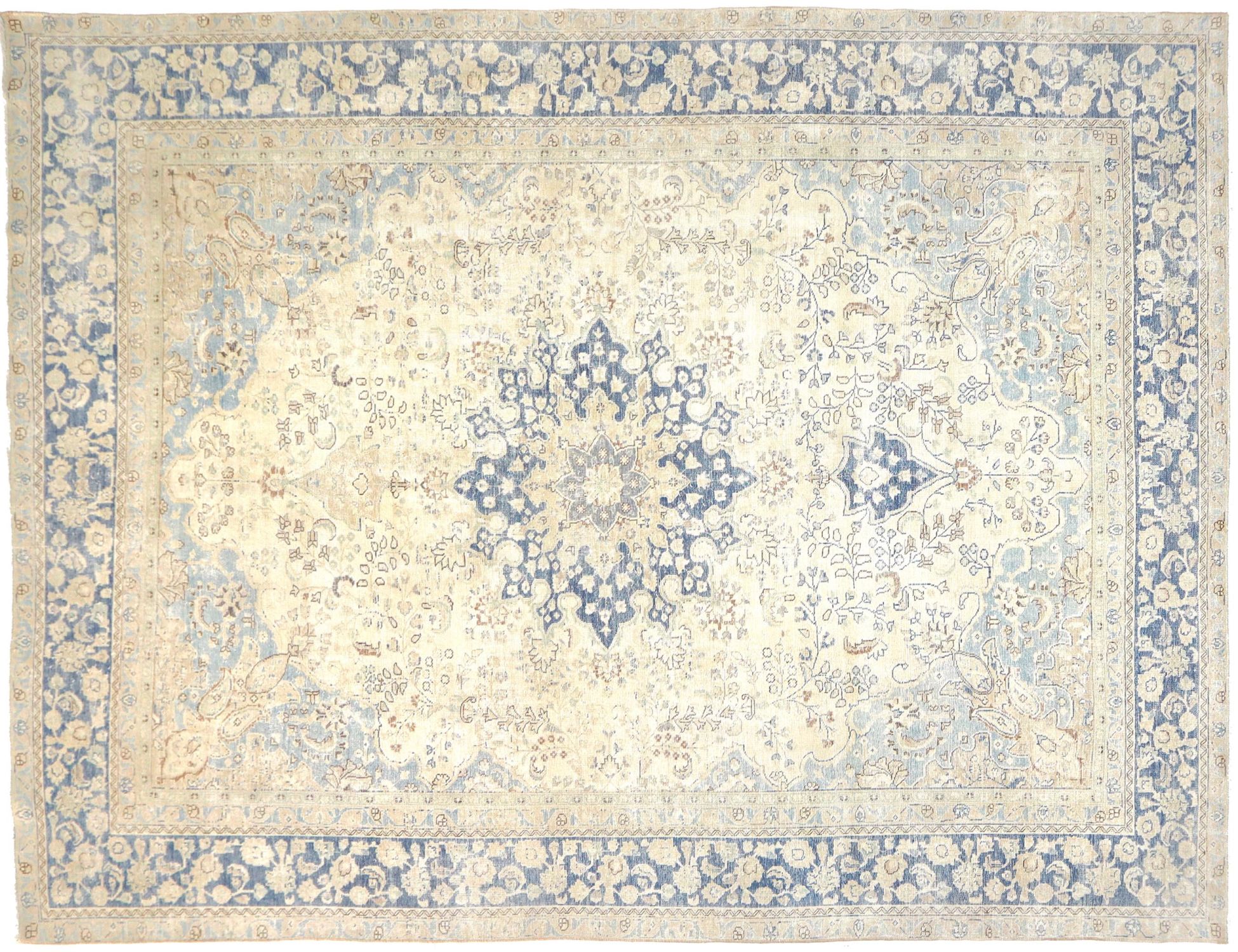 Persian Vintage    <br/>380 x 280 cm