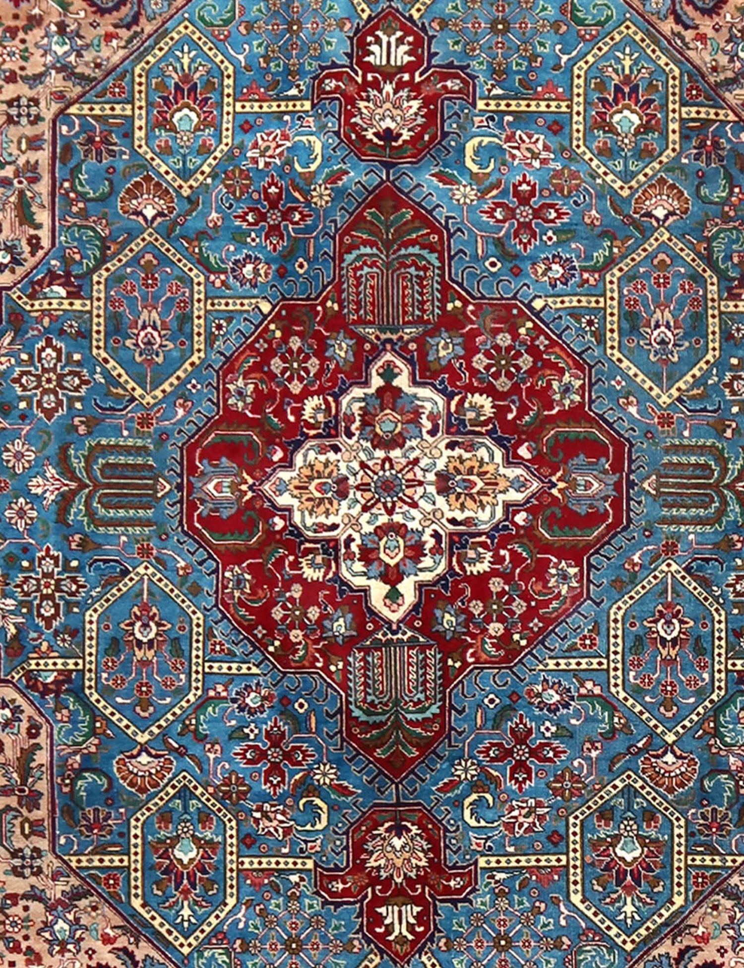 Tabriz Patina  <br/>390 x 309 cm