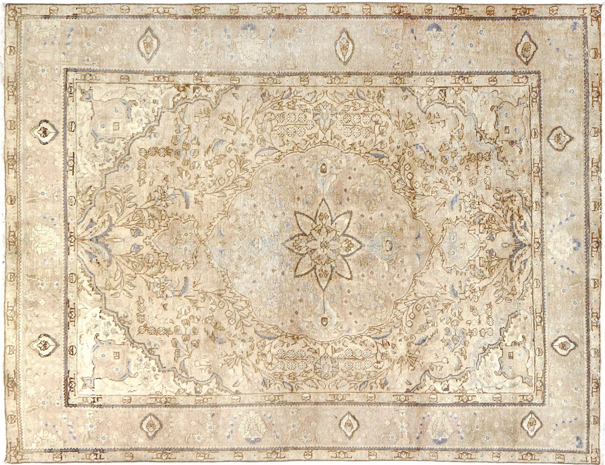 Persian Vintage    <br/>284 x 210 cm