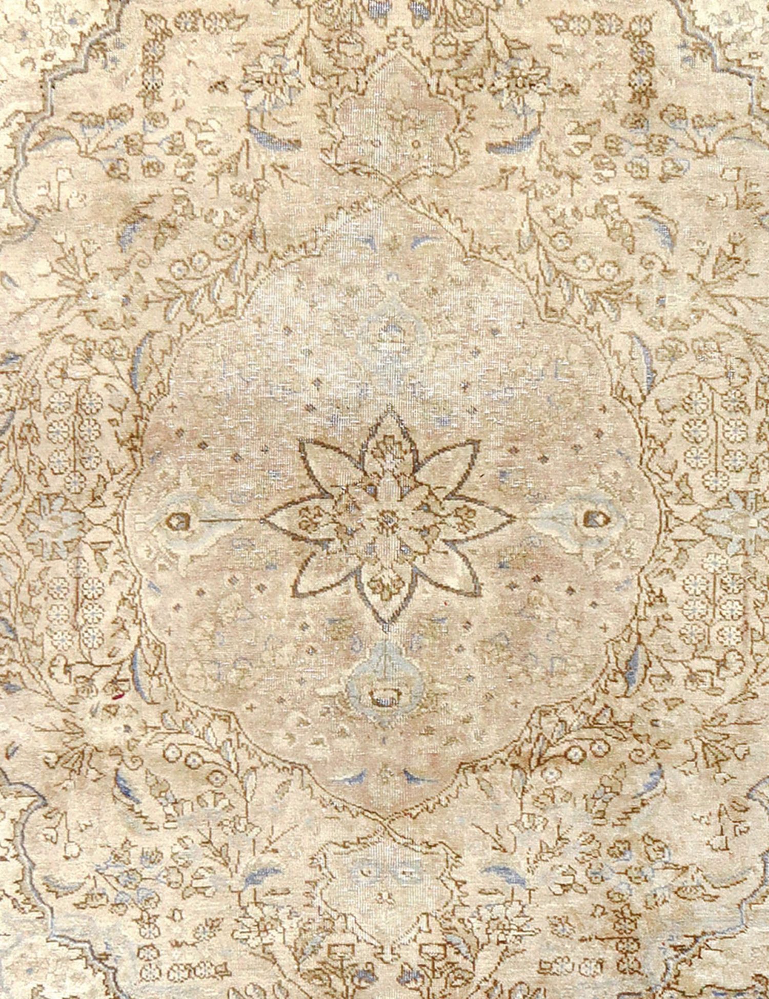 Persian Vintage    <br/>284 x 210 cm