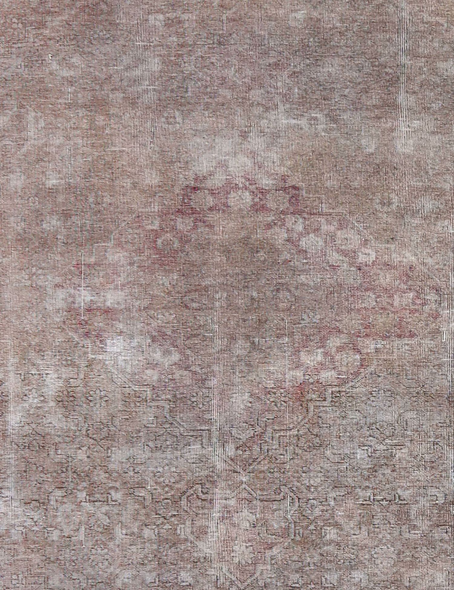 Persian Vintage    <br/>233 x 150 cm