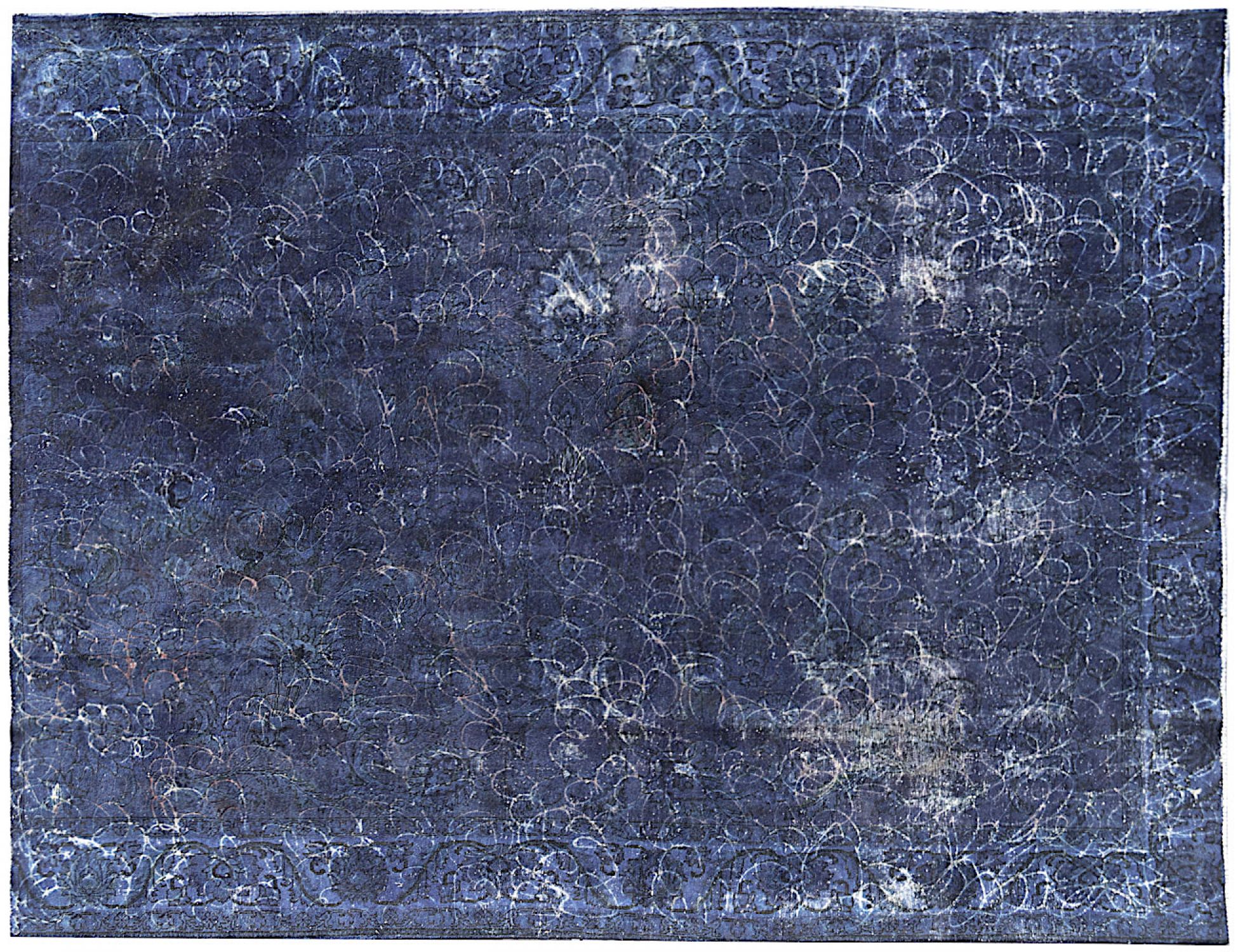 Vintage    <br/>330 x 273 cm