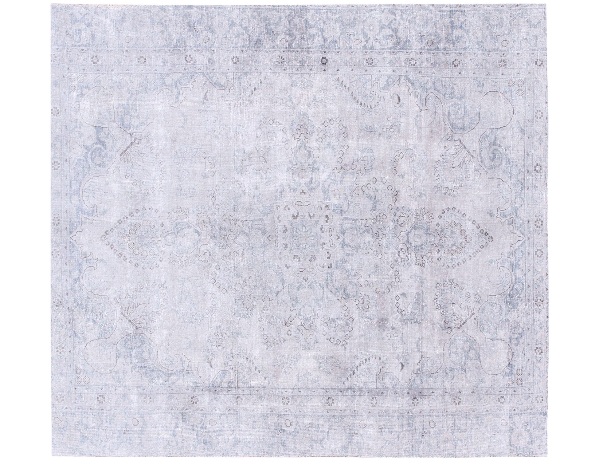 Persian vintage carpet  <br/>210 x 210 cm