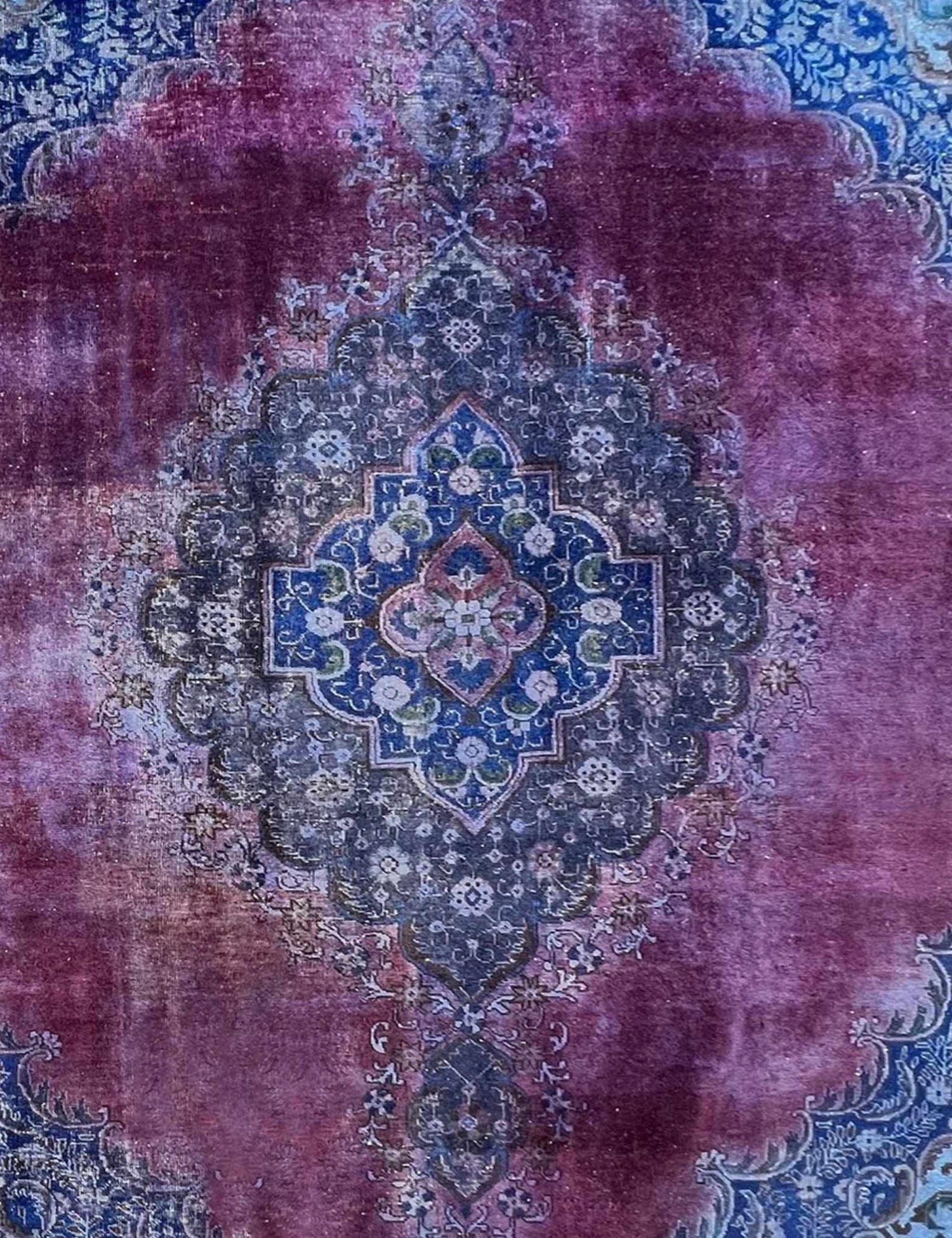 Vintage    <br/>300 x 210 cm