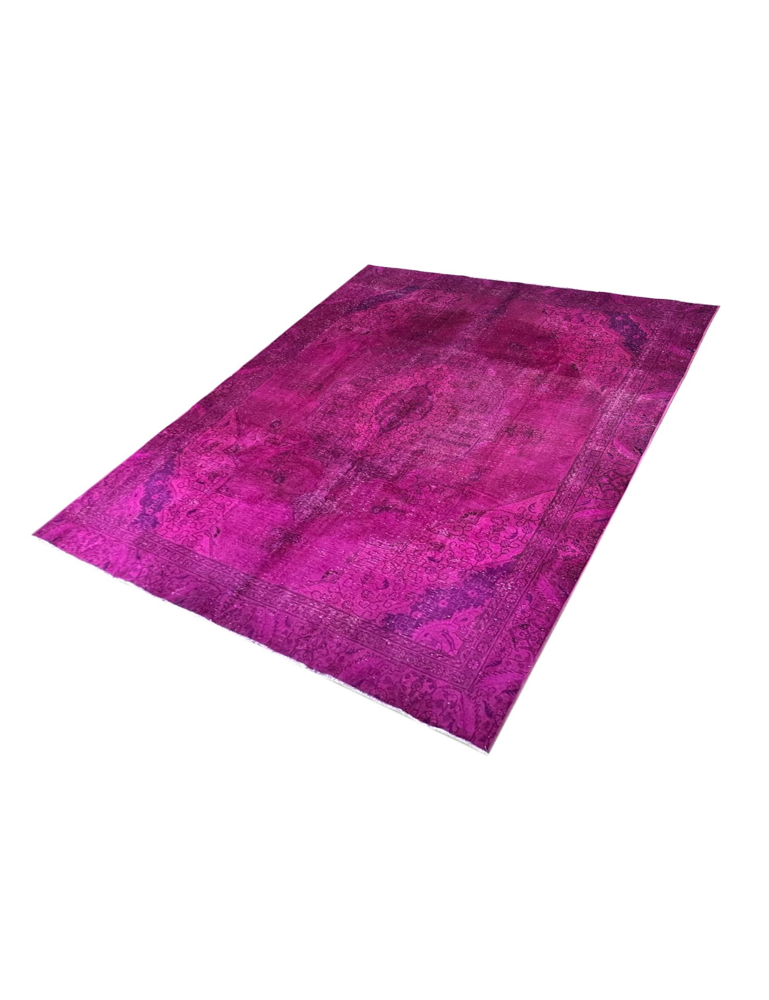 Vintage    <br/>361 x 263 cm