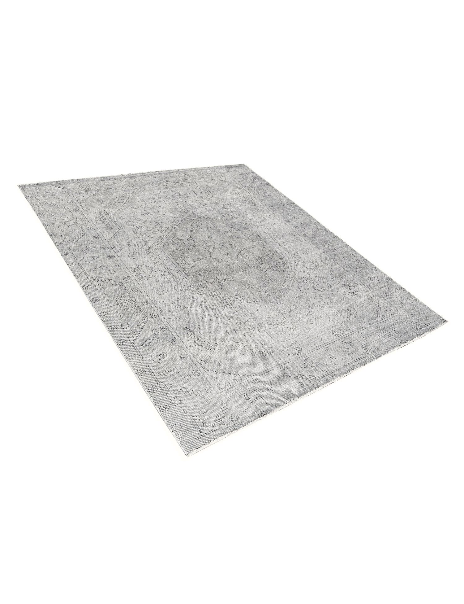 Persian Vintage    <br/>283 x 195 cm