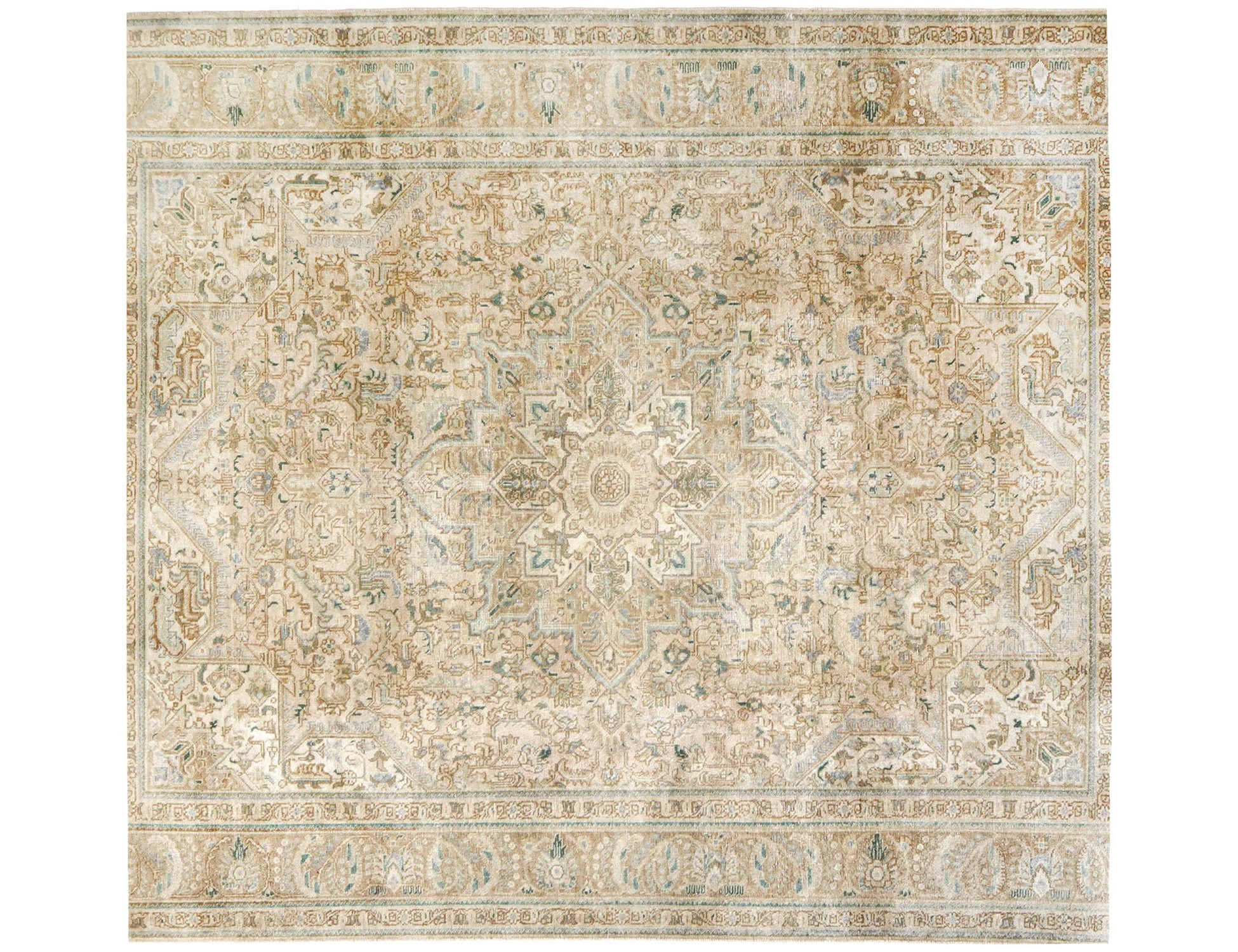 Persian Vintage    <br/>242 x 242 cm