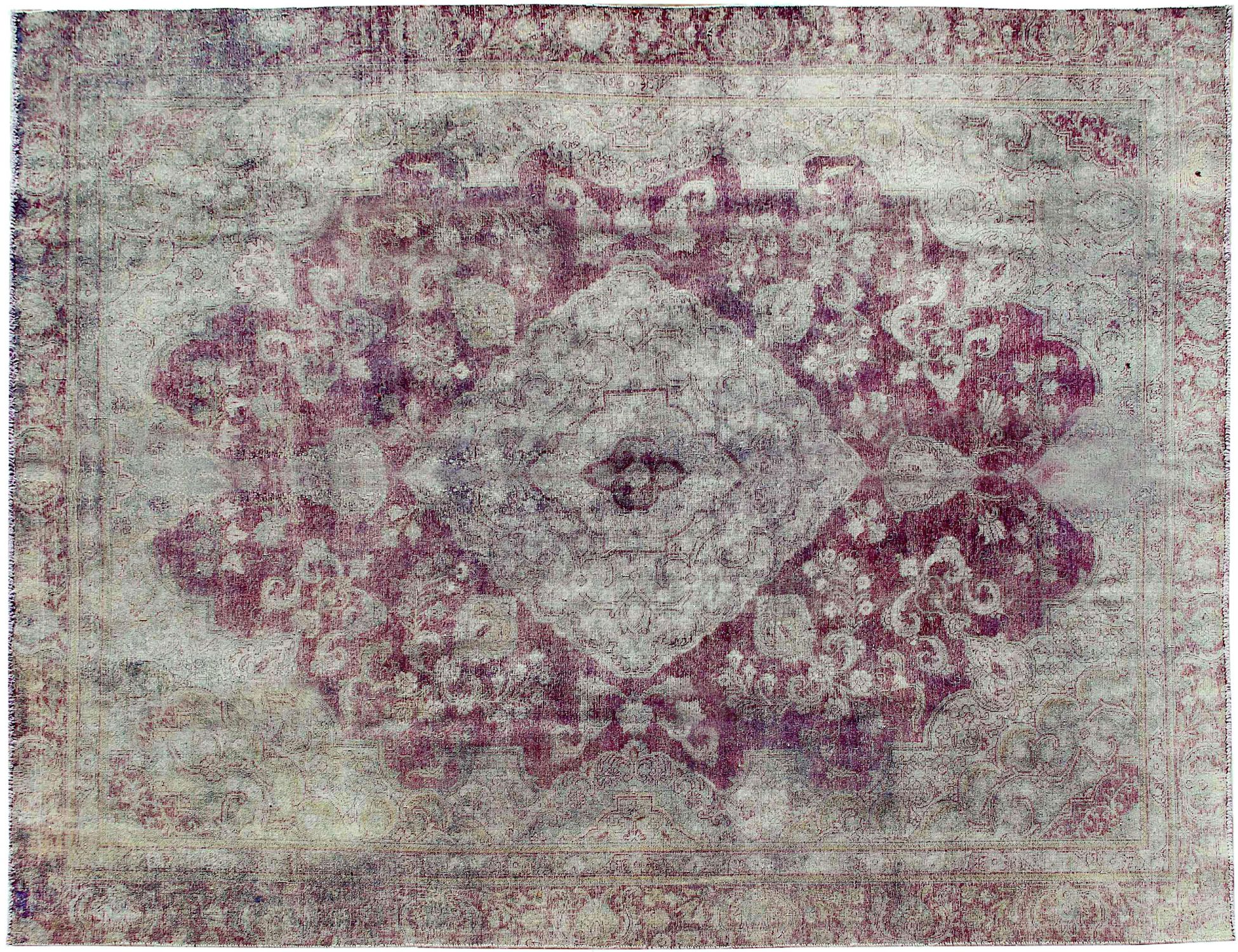 Persian Vintage    <br/>357 x 272 cm