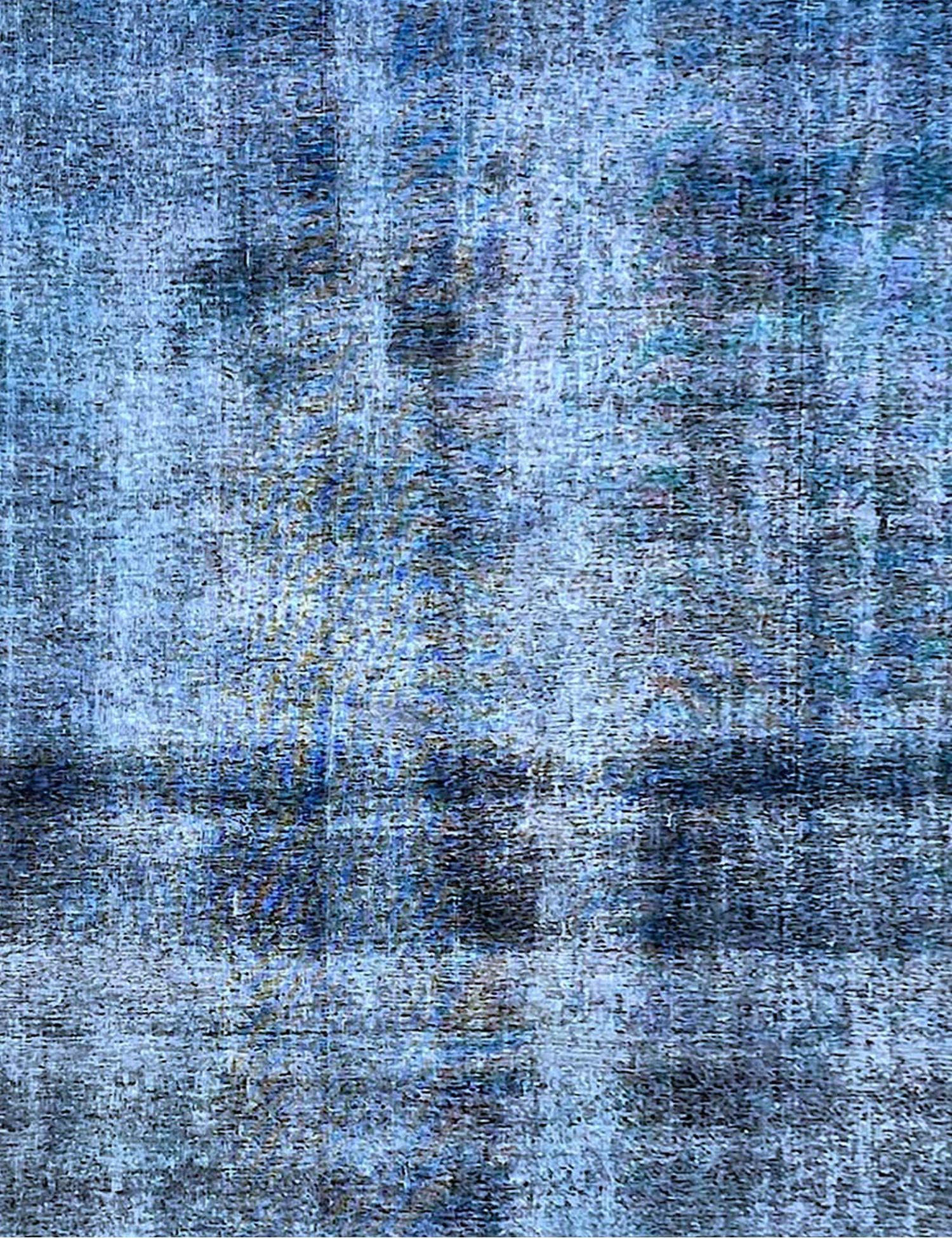 Vintage    <br/>303 x 264 cm