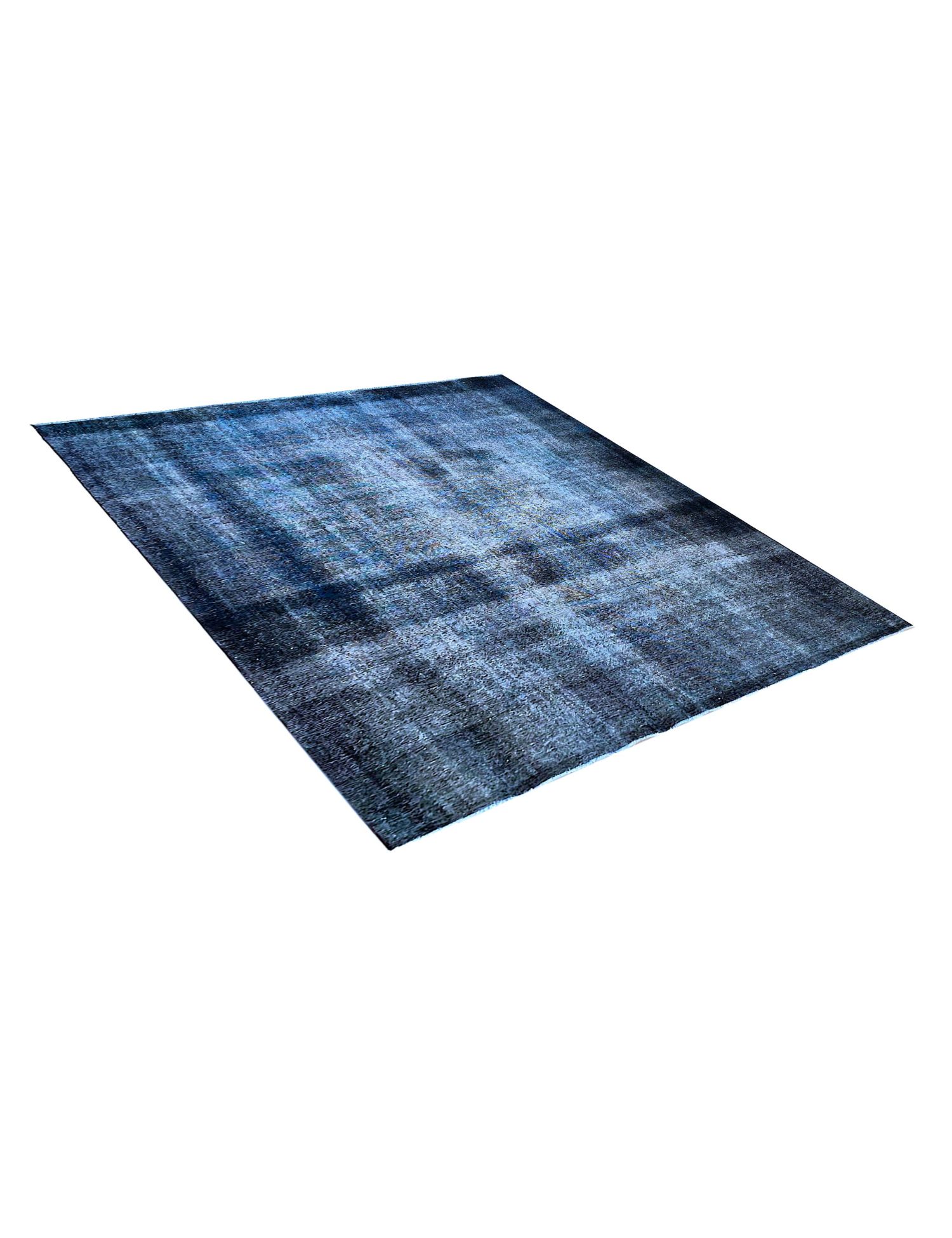 Vintage    <br/>303 x 264 cm