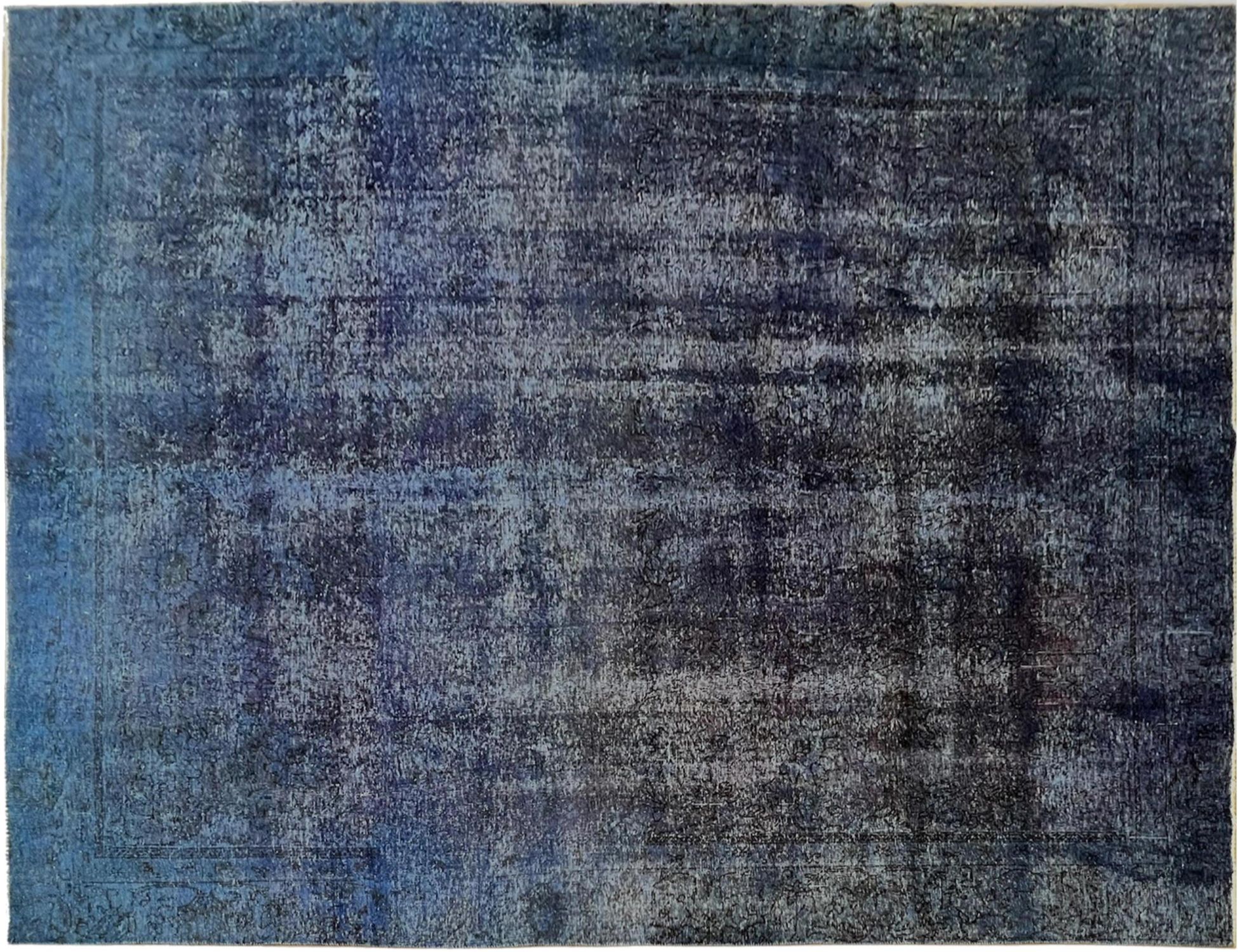 Vintage    <br/>354 x 273 cm