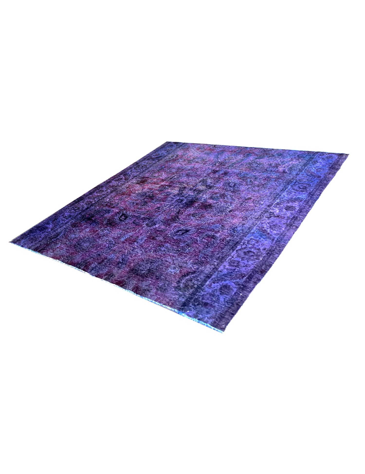 Vintage    <br/>235 x 222 cm