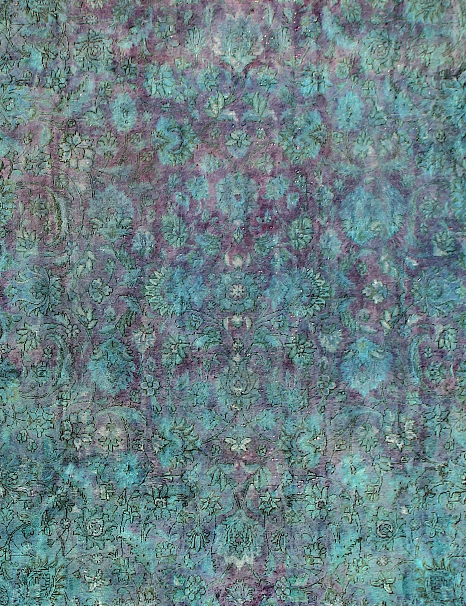 Persian vintage carpet  <br/>405 x 343 cm