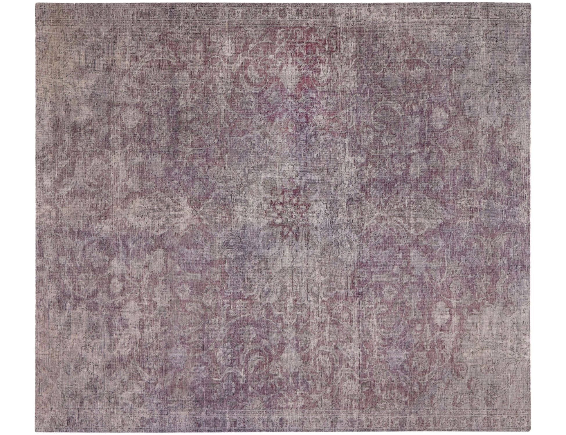 Persian Vintage    <br/>260 x 220 cm