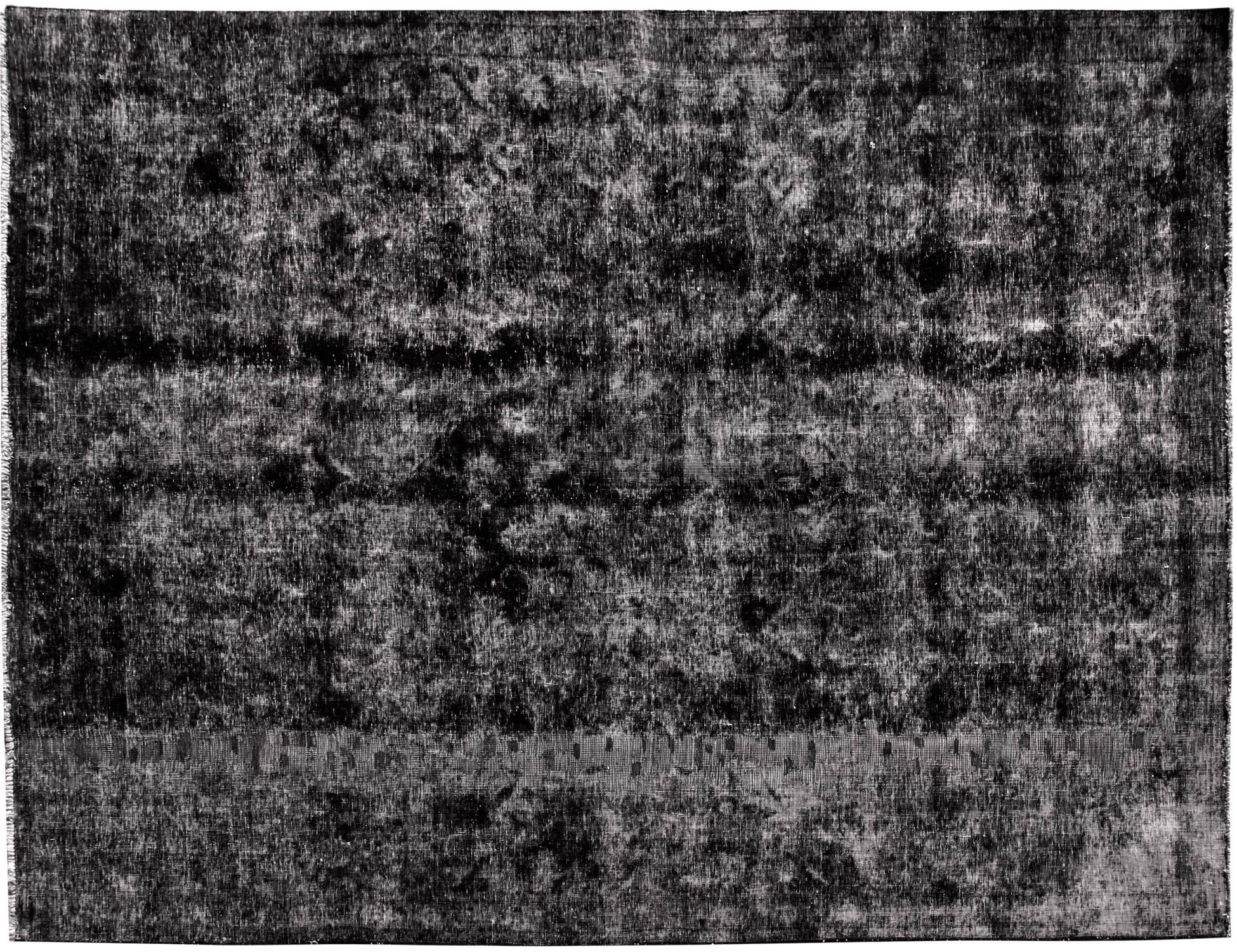 Persian Vintage    <br/>314 x 224 cm