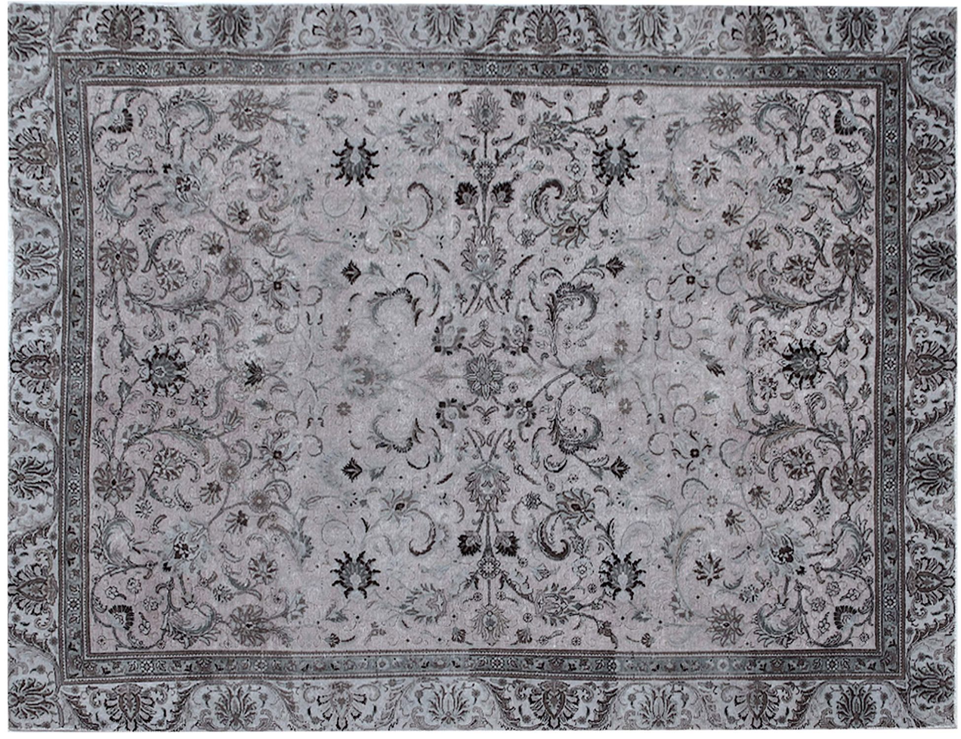 Persian Vintage    <br/>360 x 270 cm