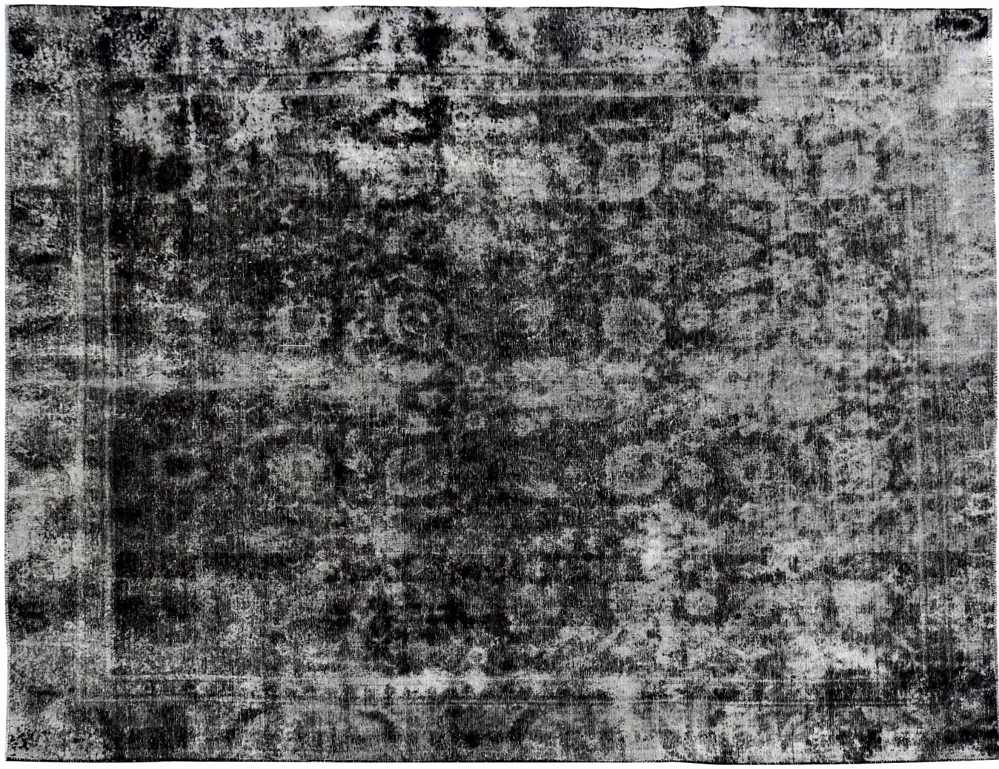 Persian Vintage    <br/>335 x 270 cm