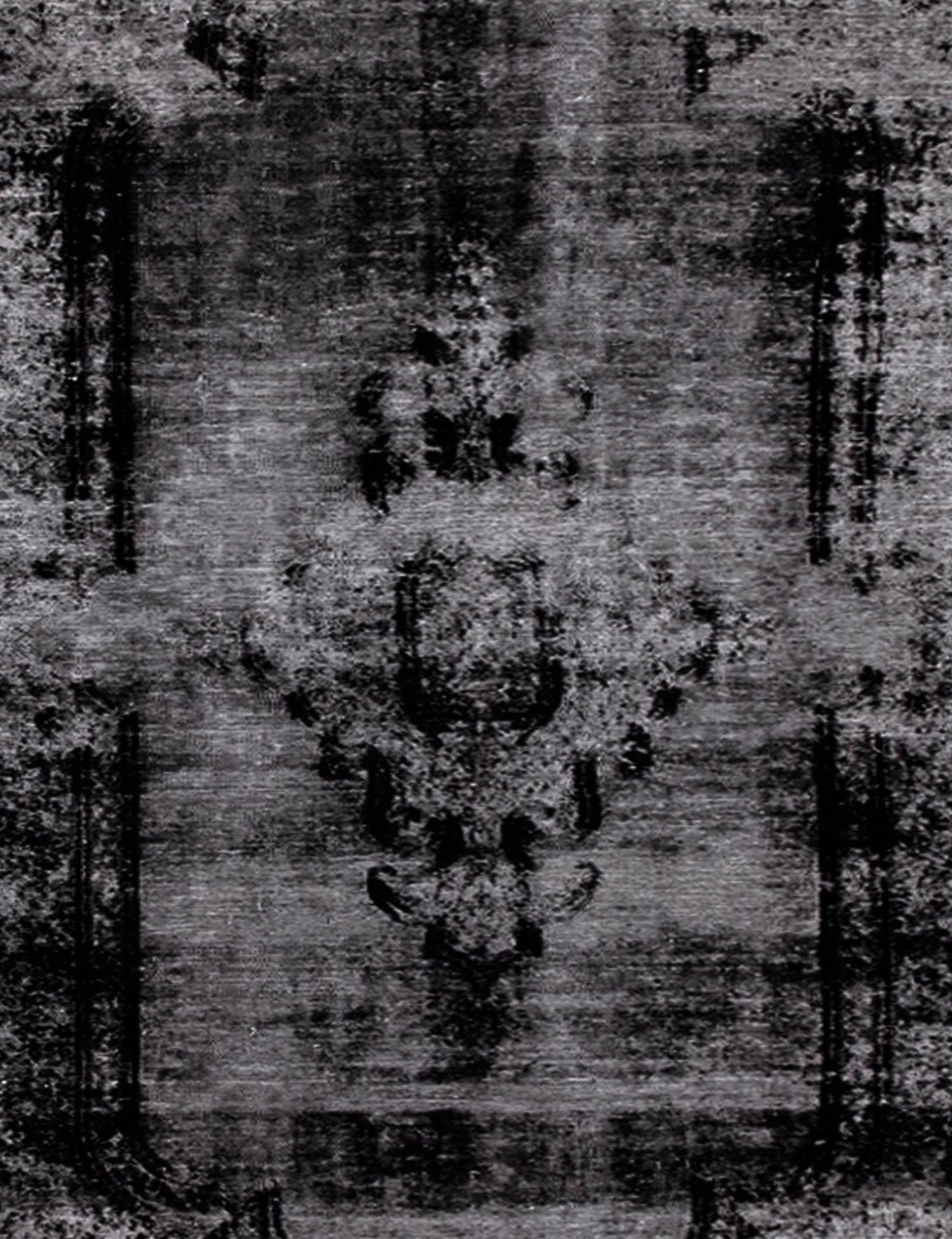 Persian Vintage    <br/>305 x 180 cm